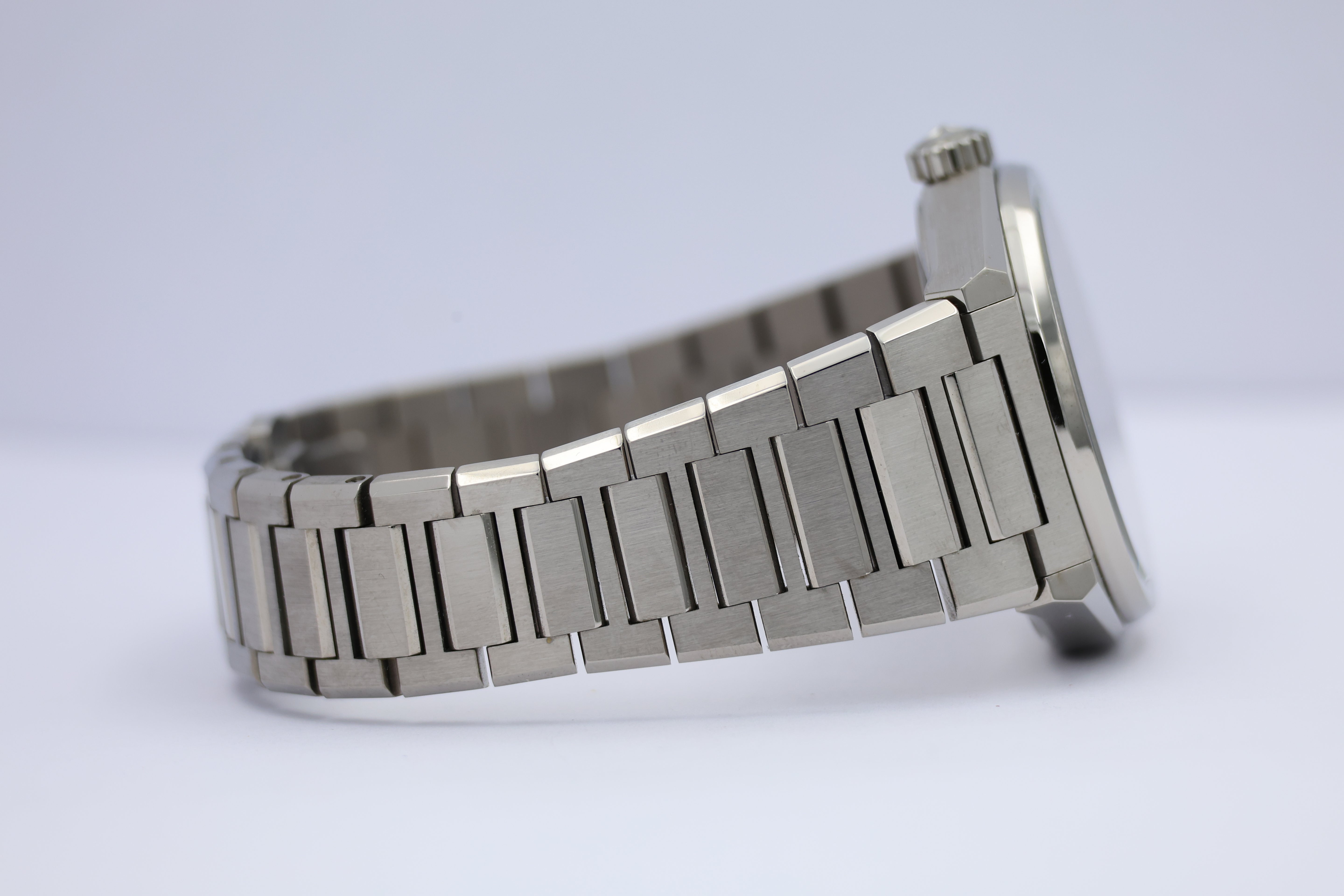 Zenith Defy Classic 41mm Automatik Herrenuhr 95.9000.670 - Detailansicht 4