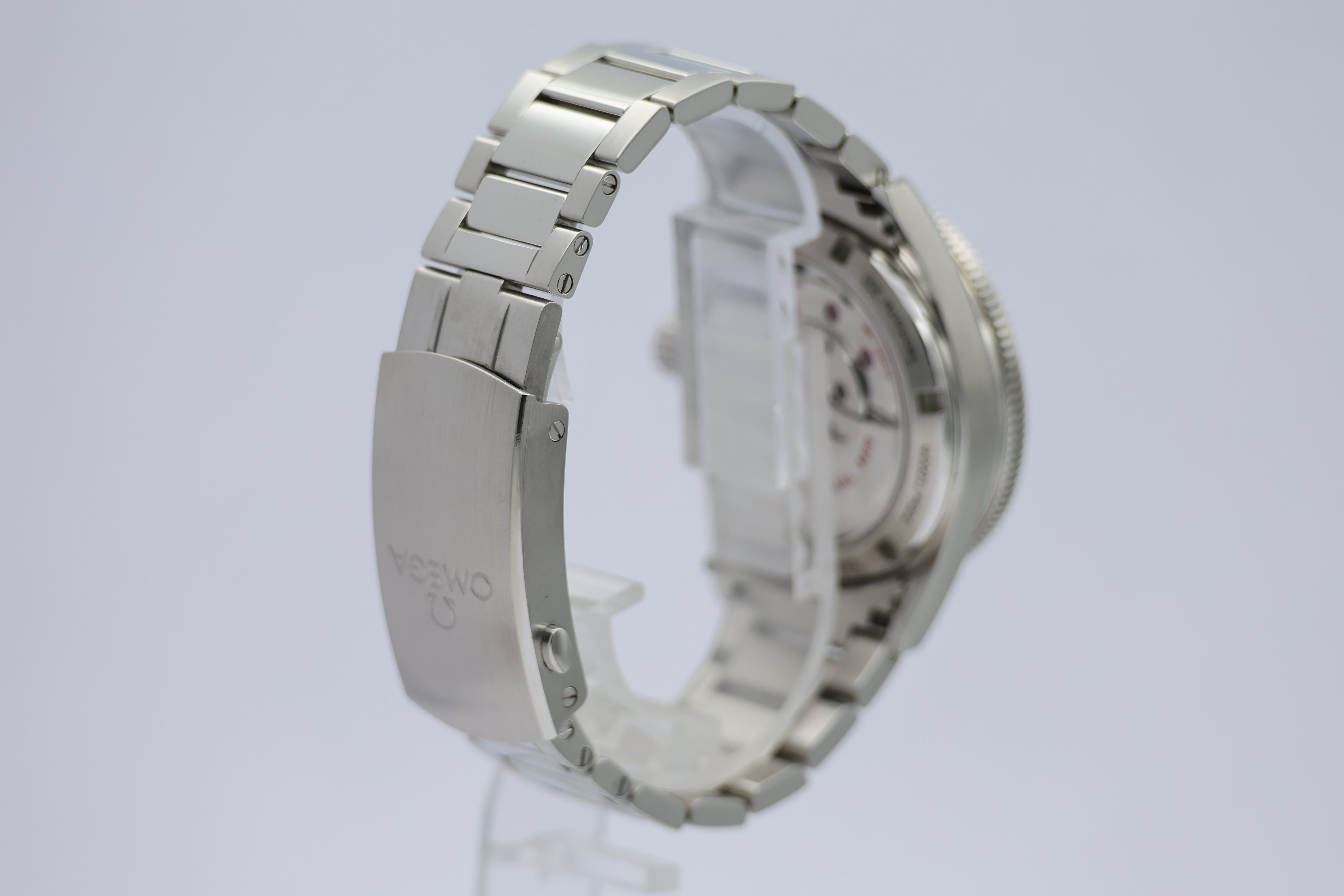Omega Seamaster 300 Automatik Herrenuhr Schwarz 23330412101001 Box + og. Papiere