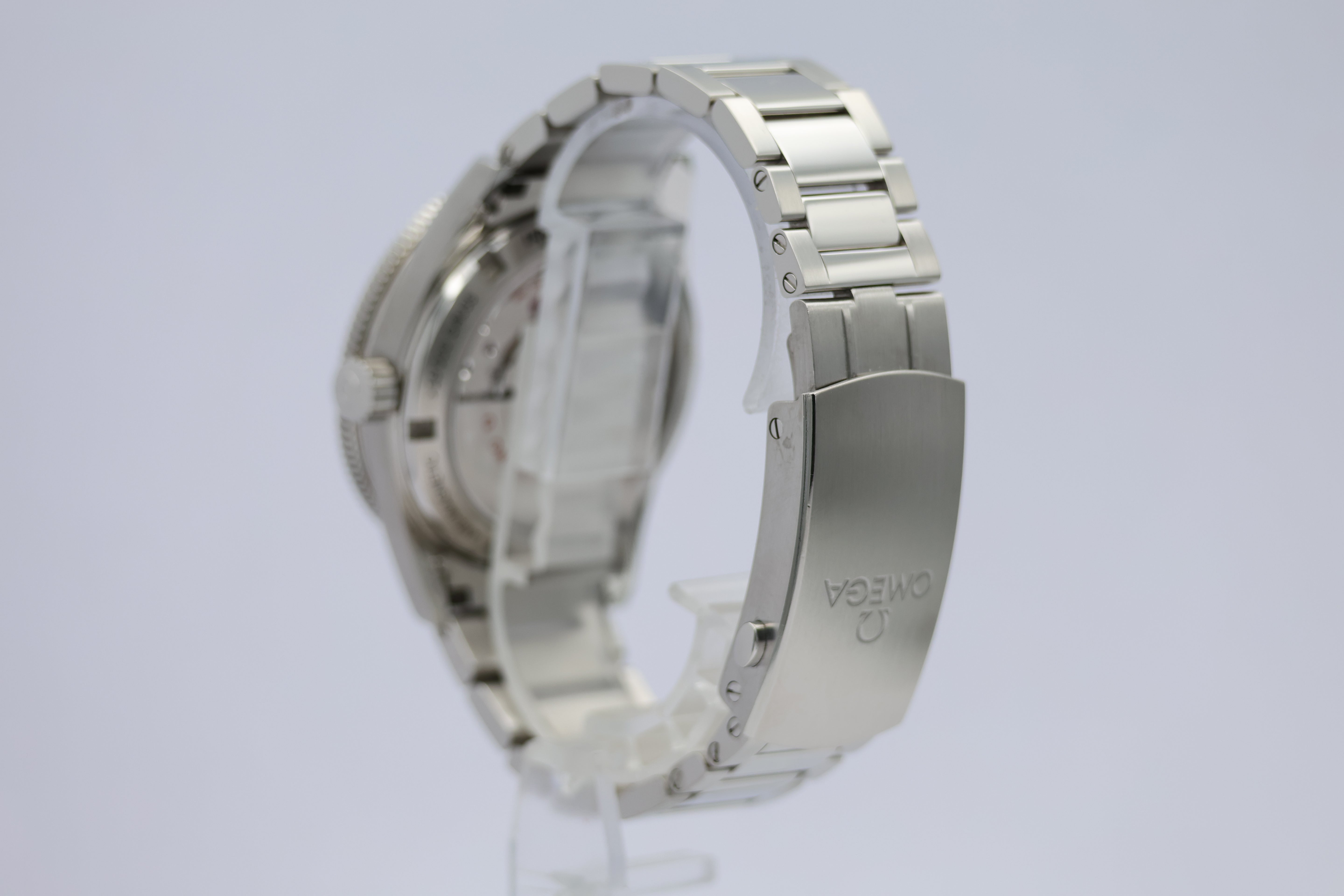 Omega Seamaster 300 Automatik Herrenuhr Schwarz 23330412101001 Box + og. Papiere