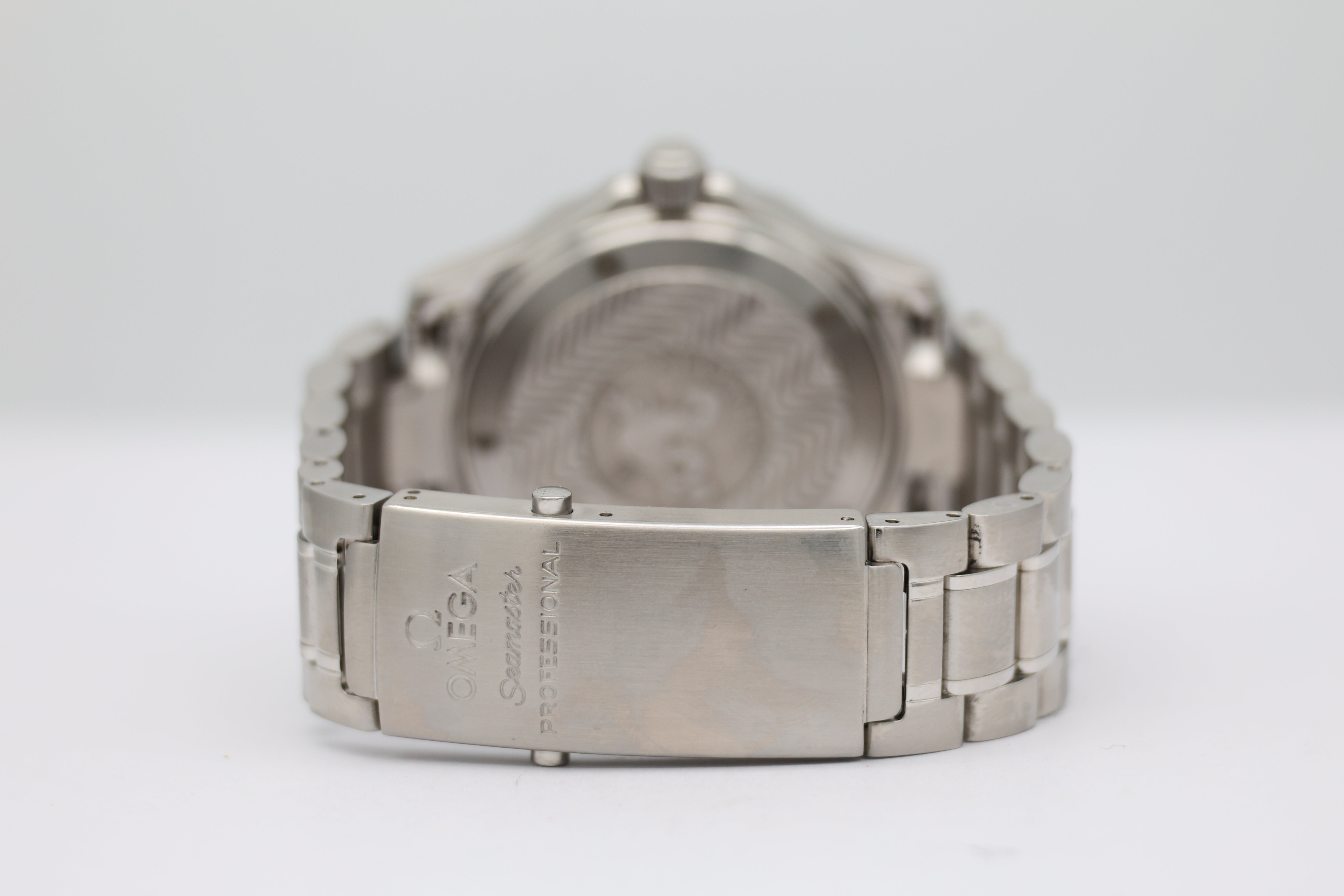 Omega Seamaster 36mm Quarz Herrenuhr 22625000 - Detailansicht 5