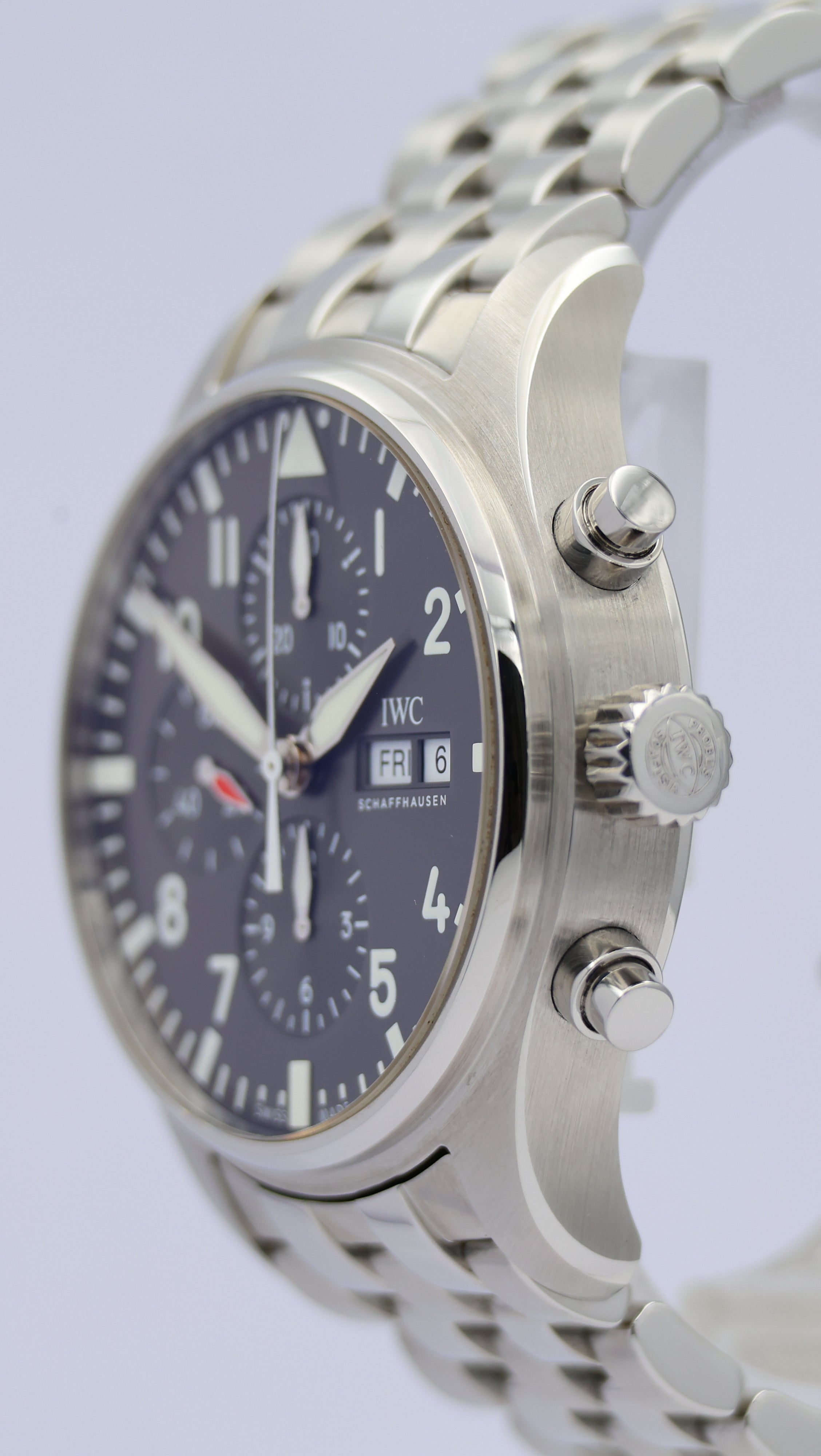 IWC Fliegeruhr Spitfire Chronograph Grau IW377719 - Detailansicht 7