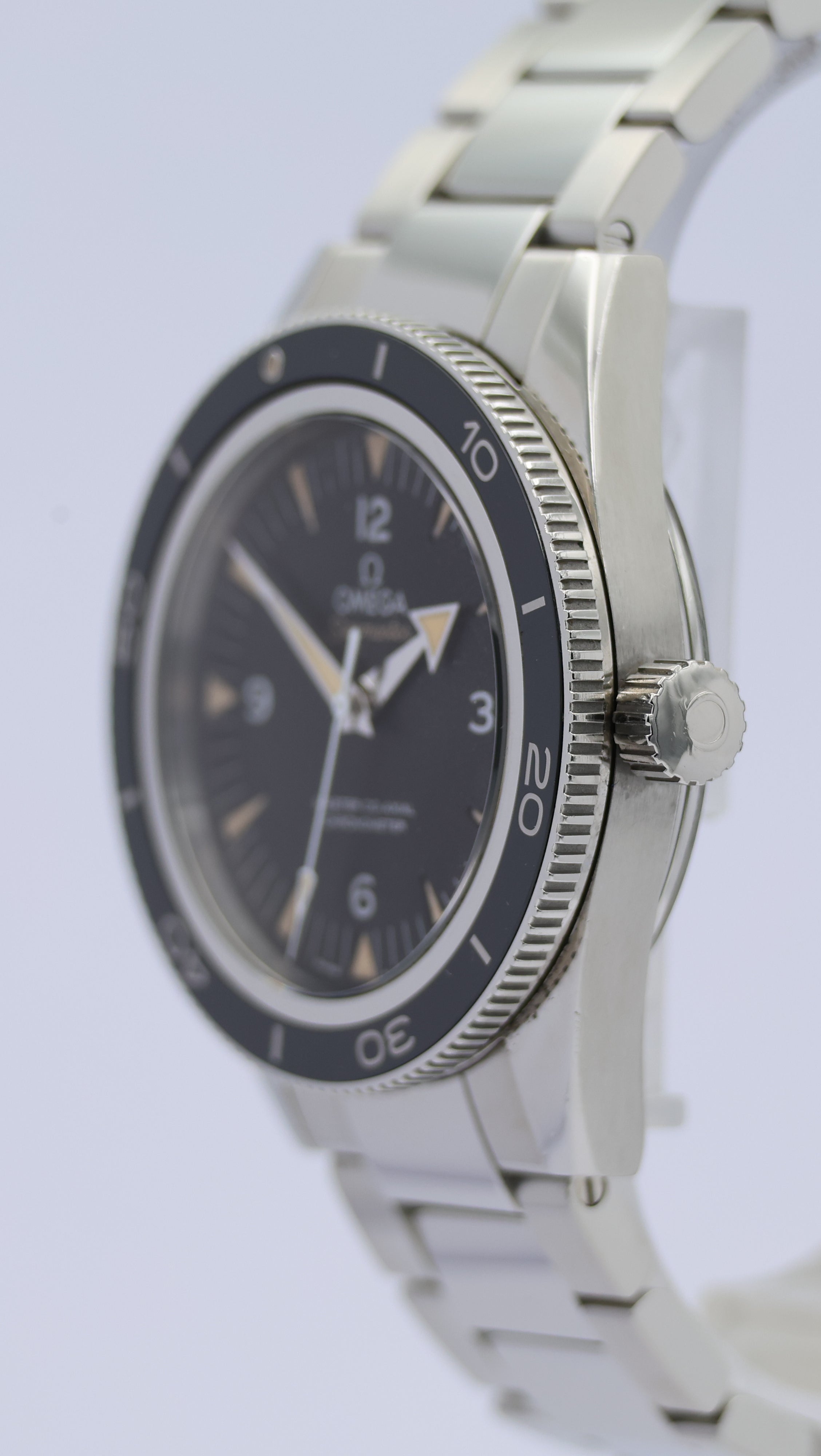 Omega Seamaster 300 Automatik Herrenuhr Schwarz 23330412101001 Box + og. Papiere
