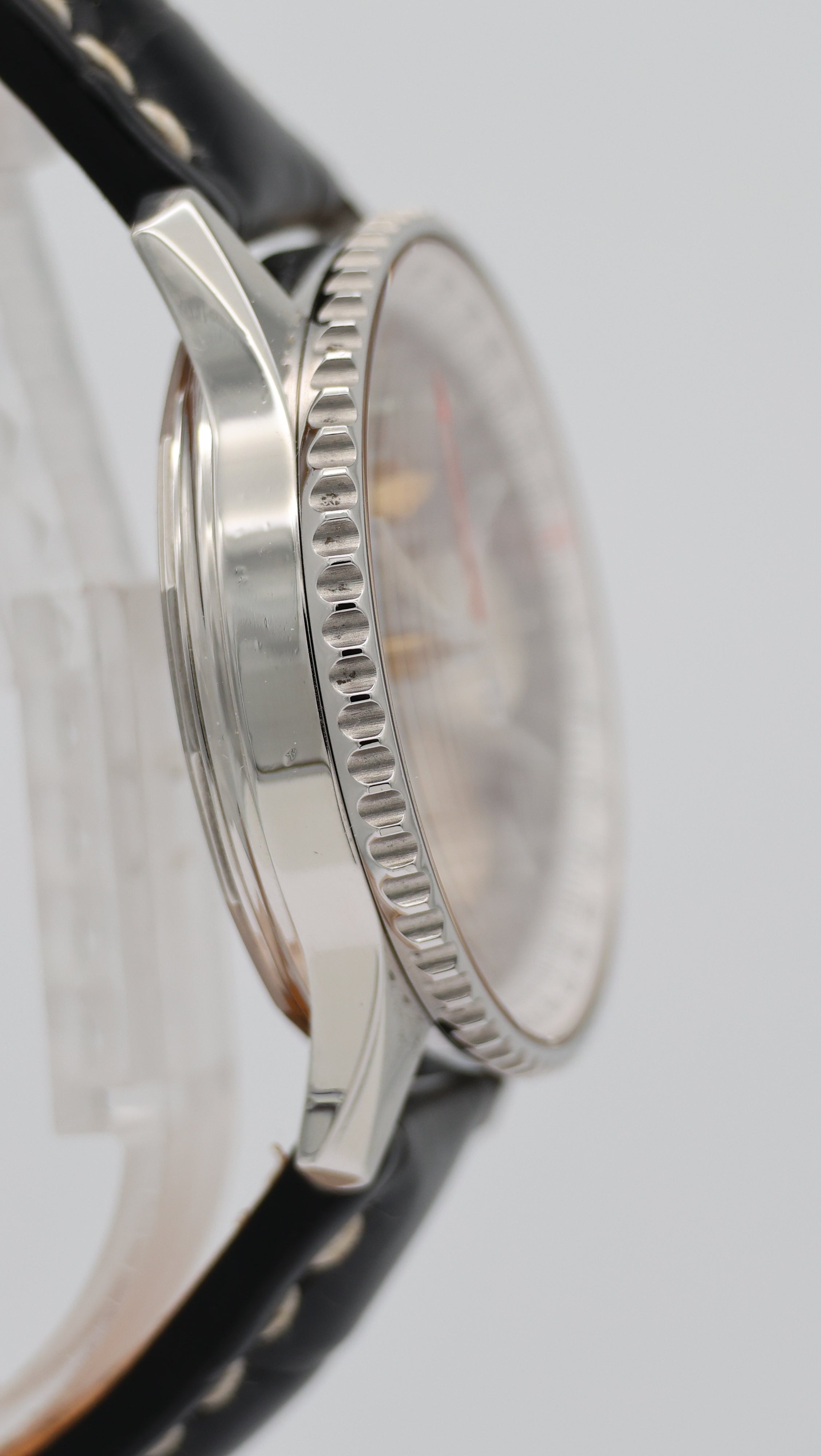 Breitling Navitimer 01 Automatik Herrenuhr 43mm AB0120 - Detailansicht 8