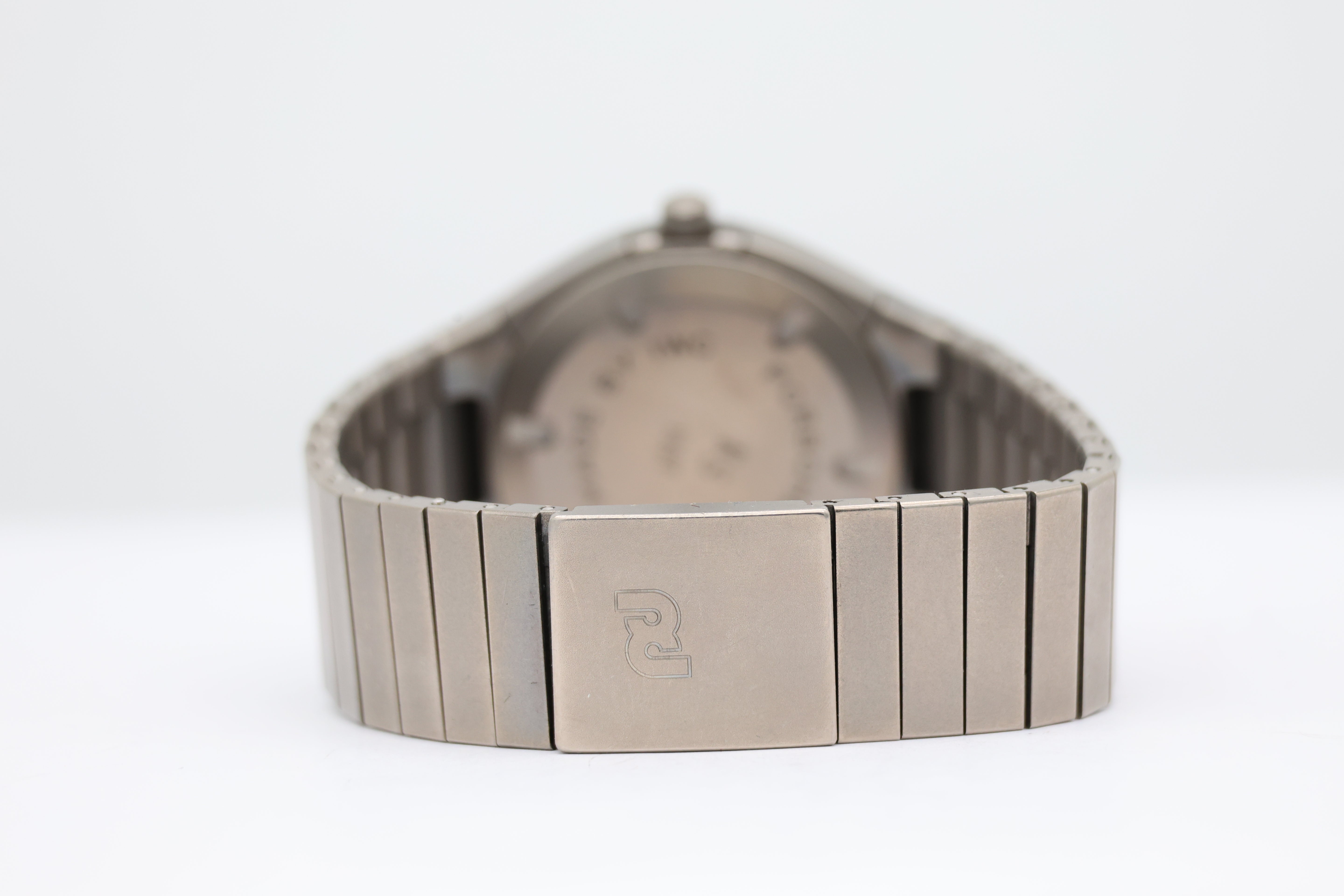 IWC Porsche Design Chronograph Titan IW3743 - Detailansicht 5