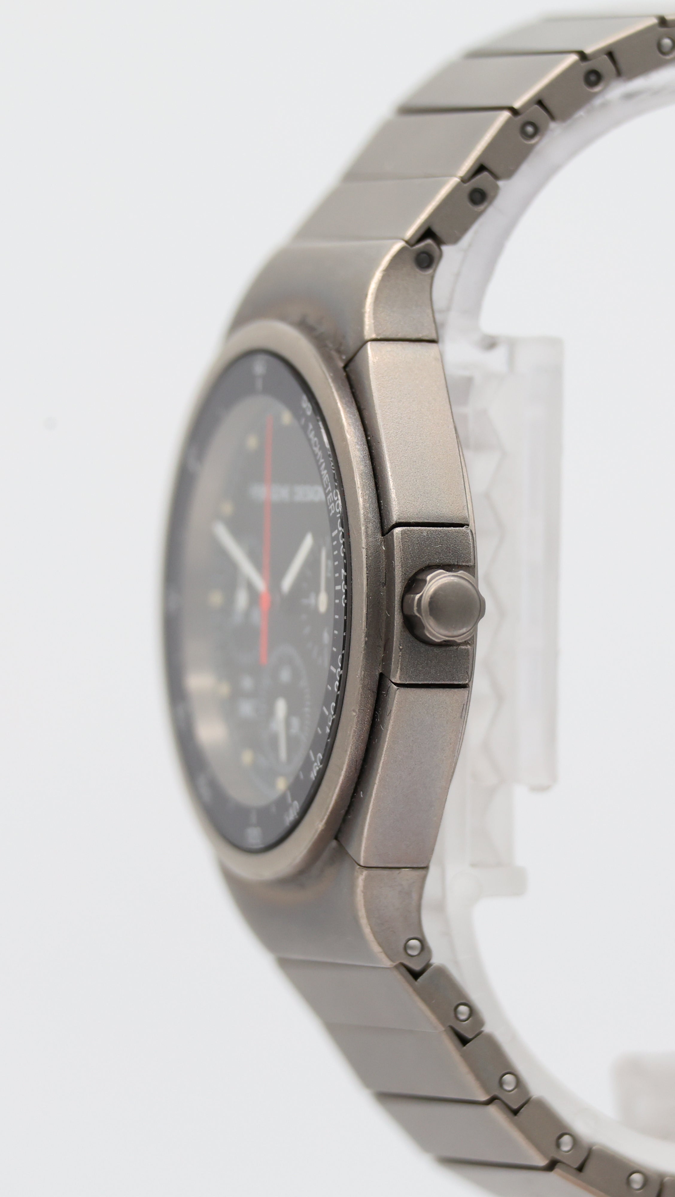 IWC Porsche Design Chronograph Titan IW3743 - Detailansicht 7
