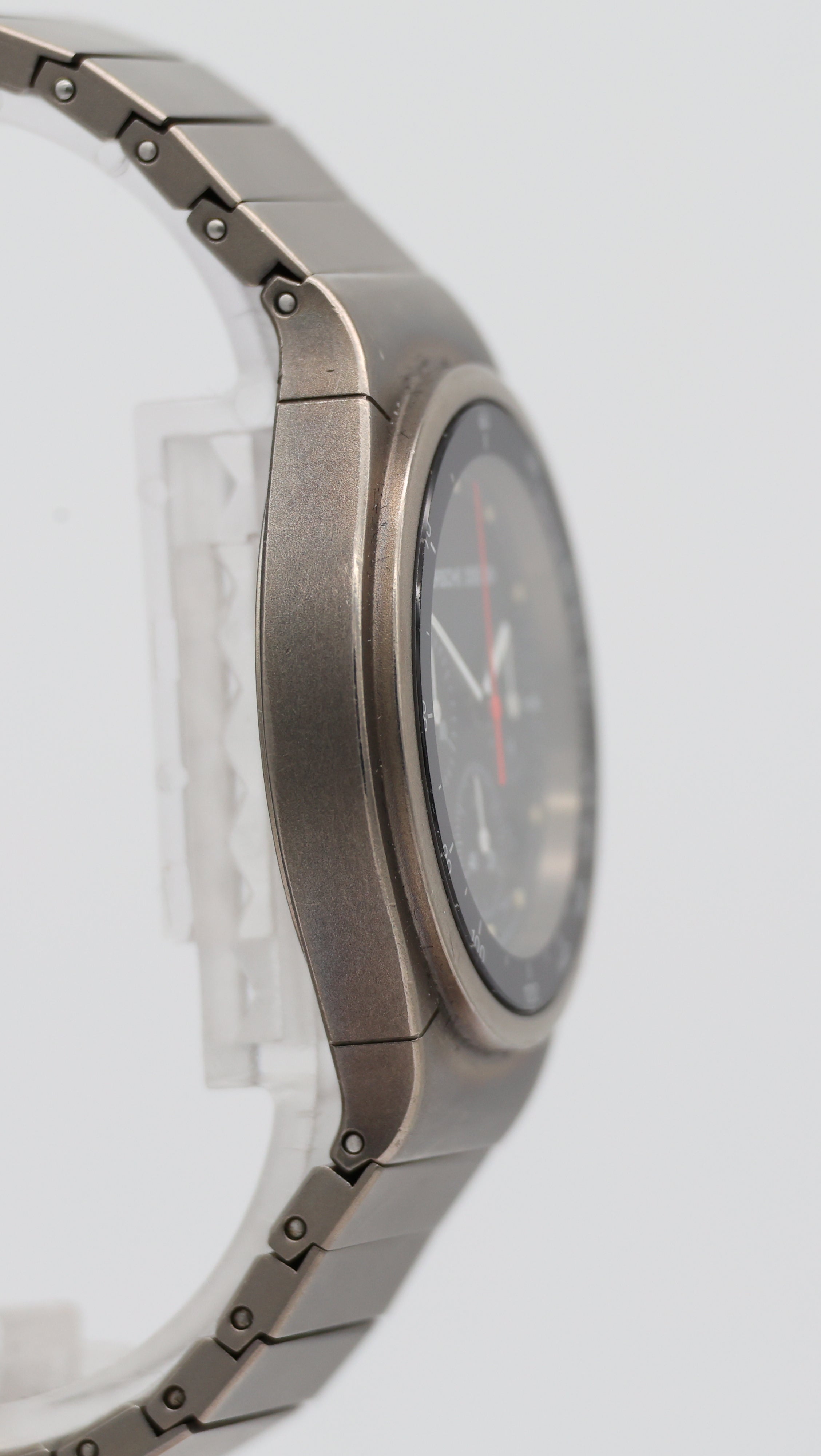 IWC Porsche Design Chronograph Titan IW3743 - Detailansicht 8