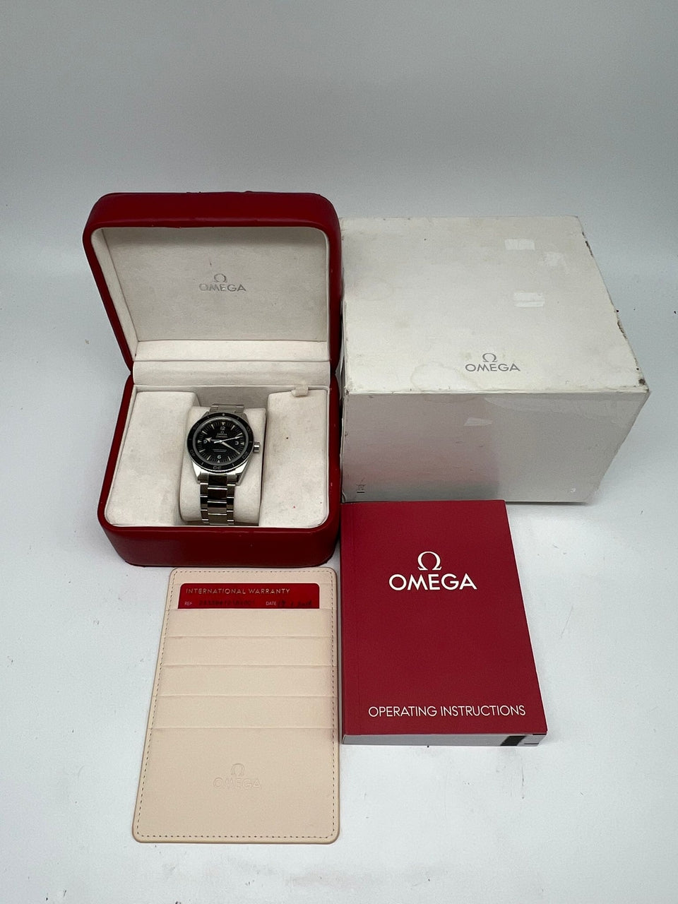 Omega Seamaster 300 Automatik Herrenuhr Schwarz 23330412101001 Box + og. Papiere