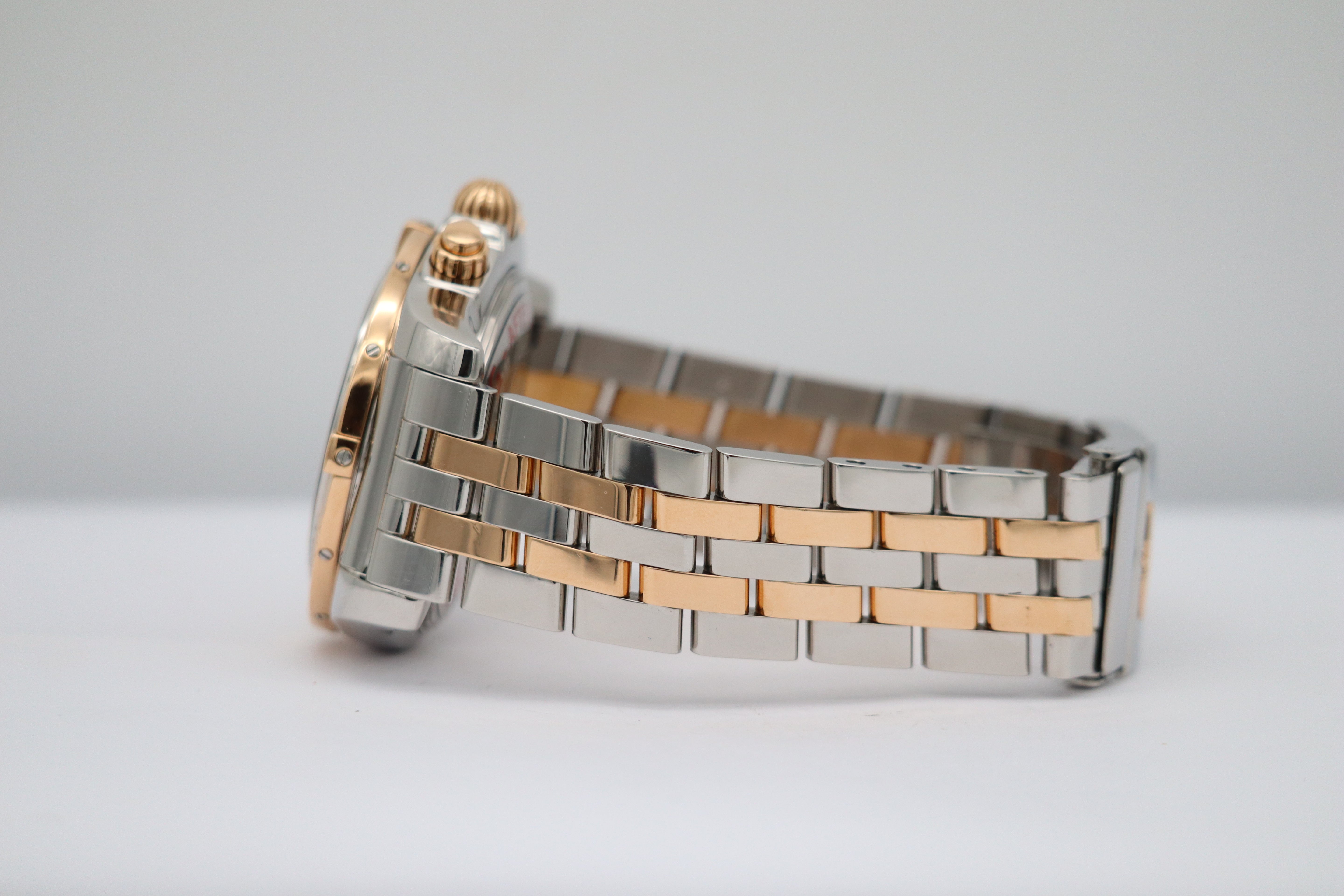 Breitling Chronomat 44 Stahl/Gold B01 Automatik Herrenuhr CB0110 - Detailansicht 5