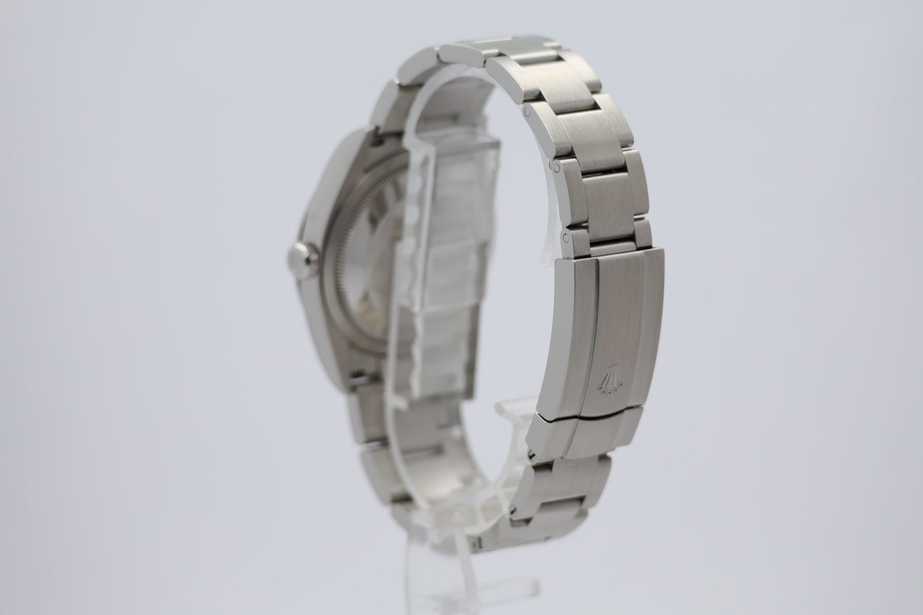 Rolex Oyster Perpetual Automatik 36mm 126000 - Detailansicht 2