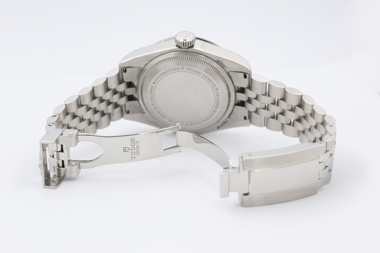 Tudor Black Bay Monochrome 41mm Jubilee Automatik 7941A1A0NU - Detailansicht 8