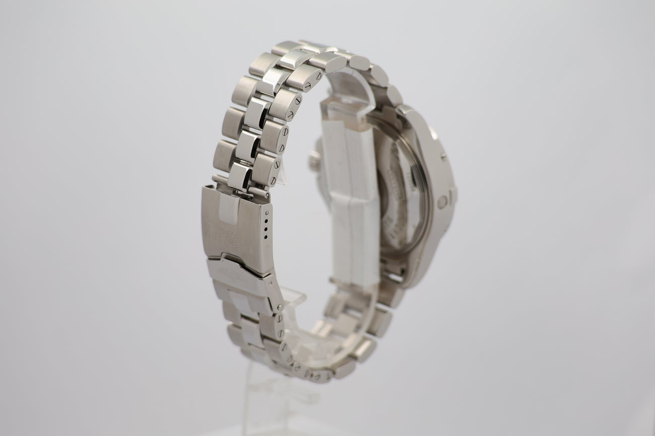 Breitling Superocean Steelfish 44mm Automatik A17390 - Detailansicht 1