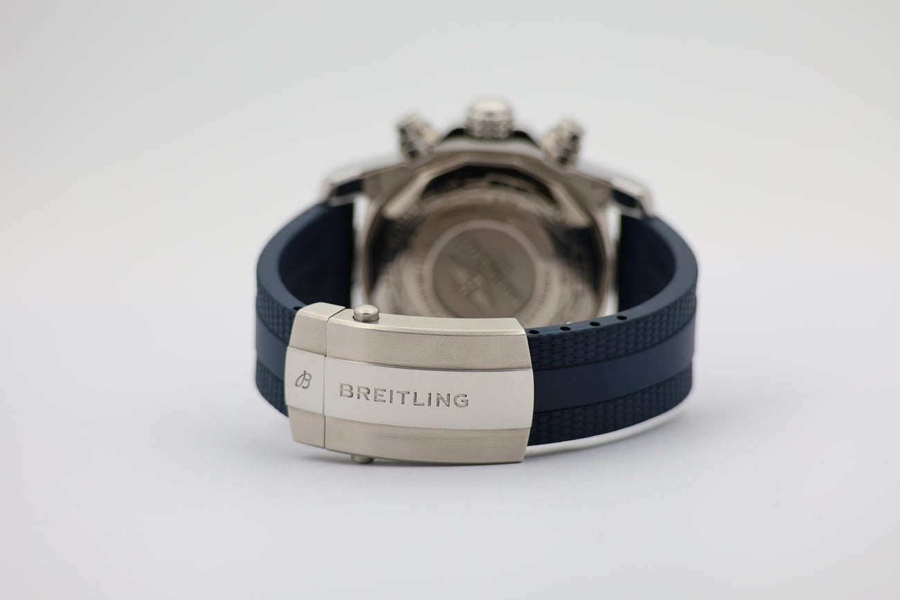 Breitling Avenger II 43mm Automatik Schwarz Herrenuhr A13381 - Detailansicht 5