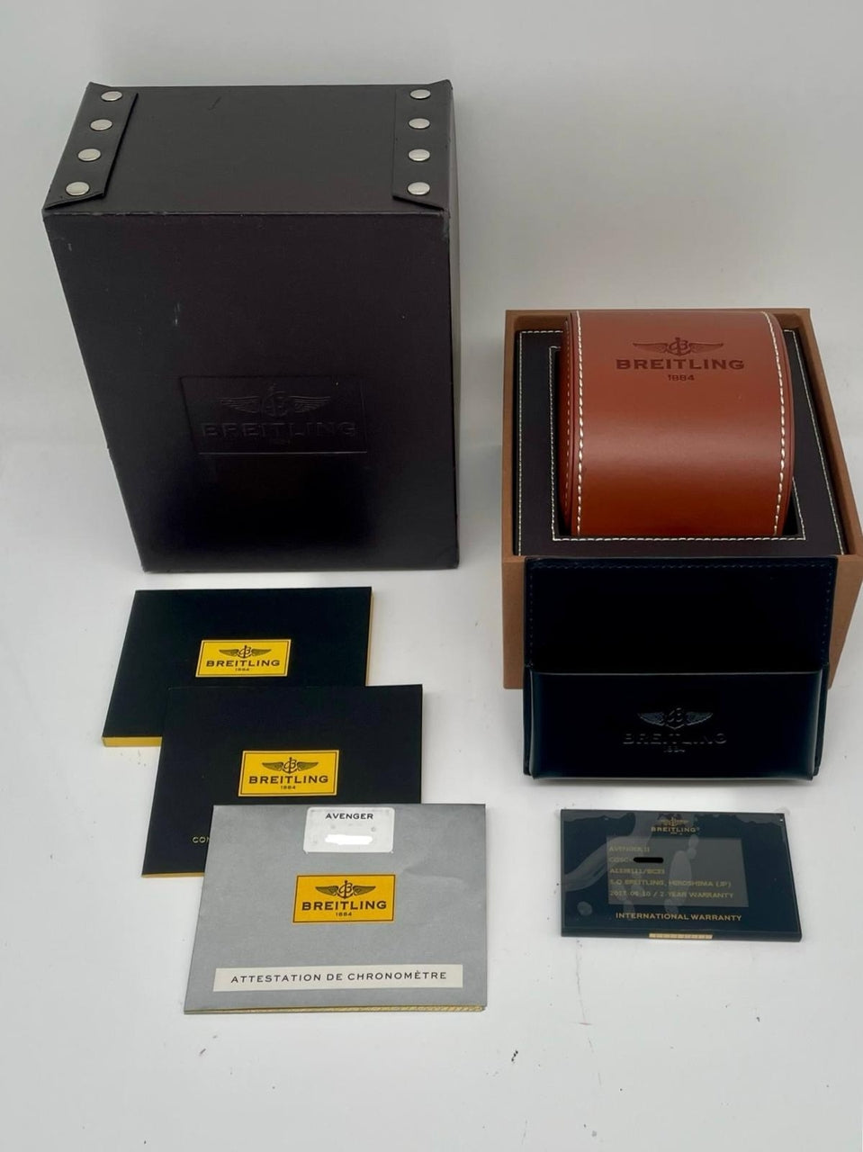 Breitling Avenger II 43mm Automatik Schwarz Herrenuhr A13381 - Papiere und oder Lieferumfang