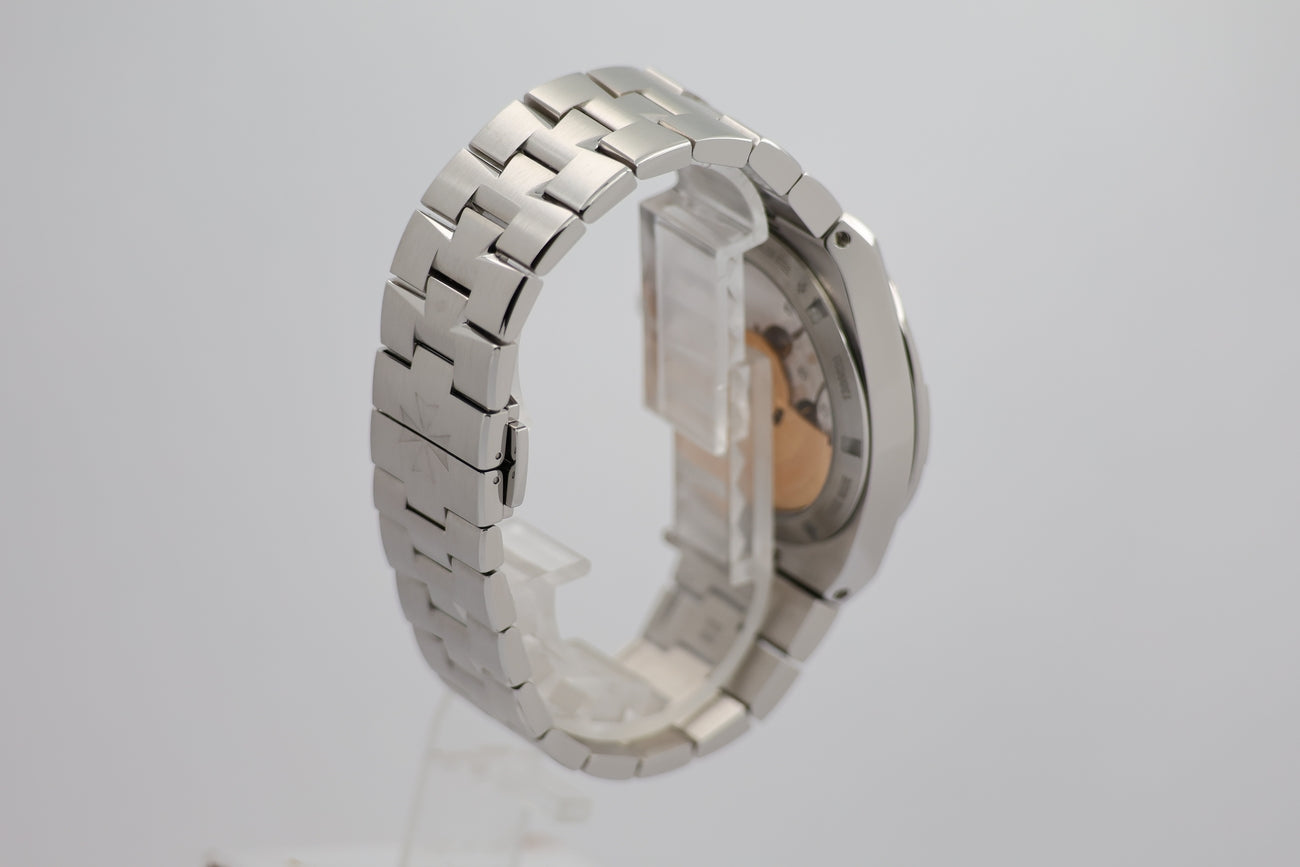 Vacheron Constantin Overseas Automatik Herrenuhr 4500V - Detailansicht 1