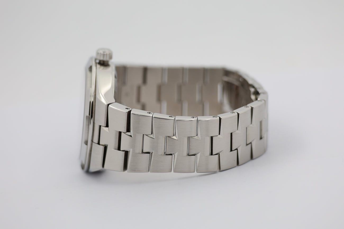 Vacheron Constantin Overseas Automatik Herrenuhr 4500V - Detailansicht 3