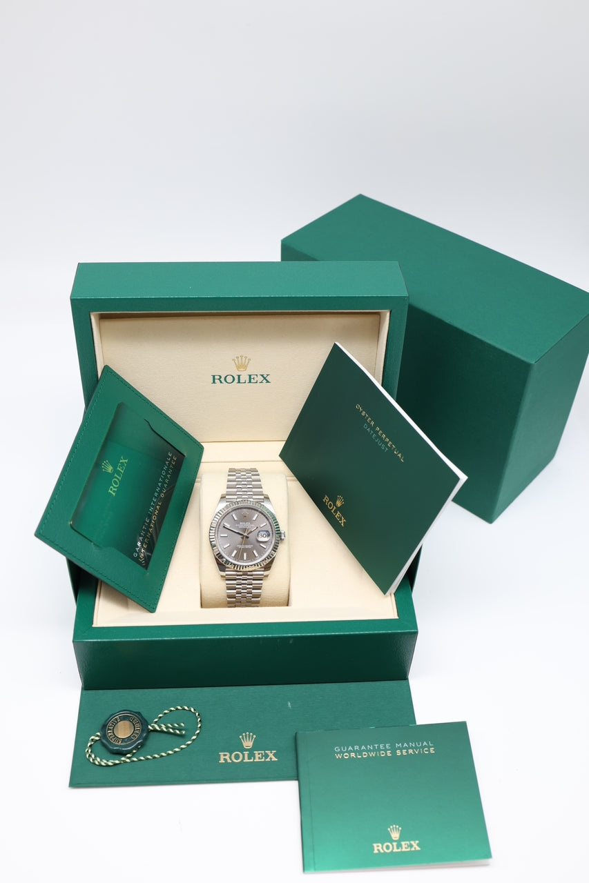 Rolex Datejust 41mm Automatik Rhodium Blatt Jubilee 126334 - Papiere und oder Lieferumfang