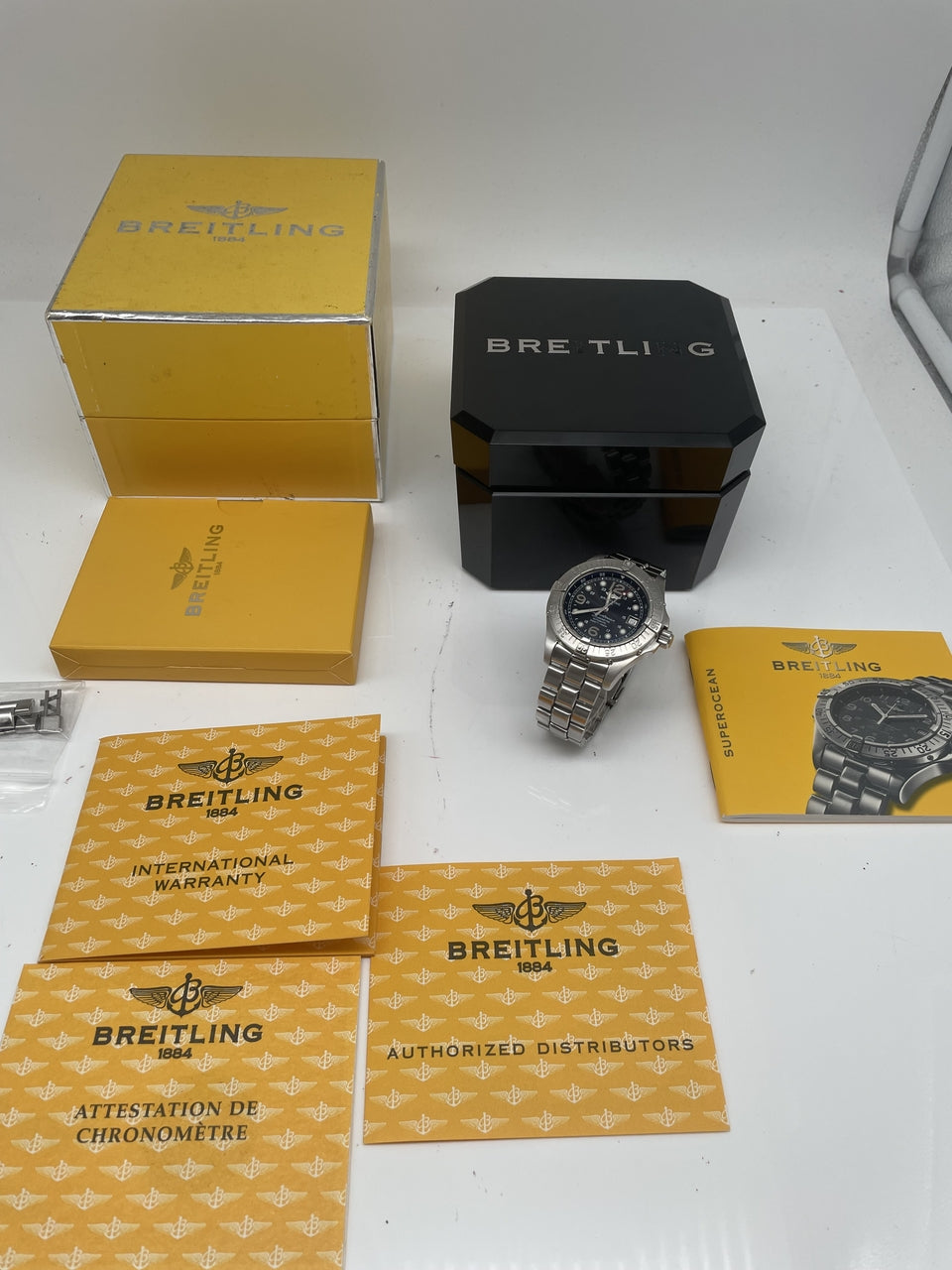 Breitling Superocean 42mm Automatik A17360 - Papiere und oder Lieferumfang