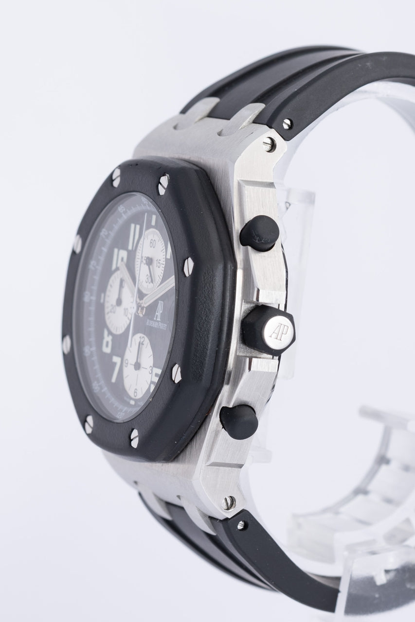 Audemars Piguet Royal Oak Offshore 42mm Chronograph 25940SK - Detailansicht 2