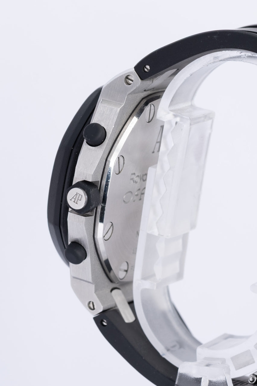 Audemars Piguet Royal Oak Offshore 42mm Chronograph 25940SK - Detailansicht 3