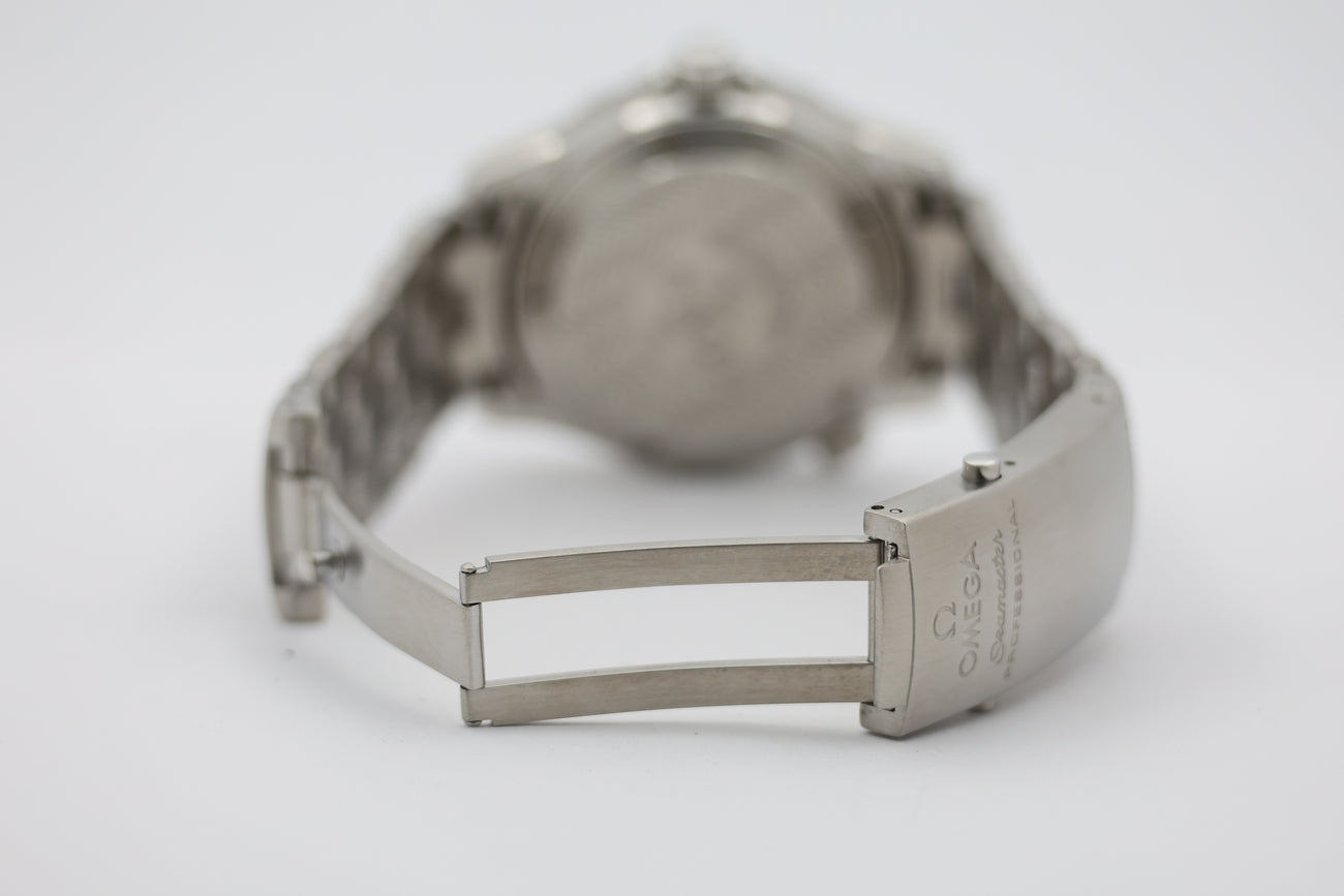 Omega Seamaster Diver 300m 36mm Quarz Herrenuhr 25618000 - Detailansicht 6