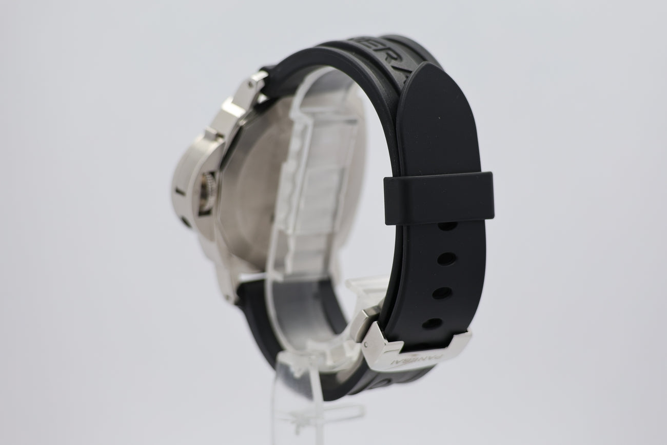 Panerai Luminor Base Logo 44mm Handaufzug Herrenuhr PAM01086 Box + og. Papiere