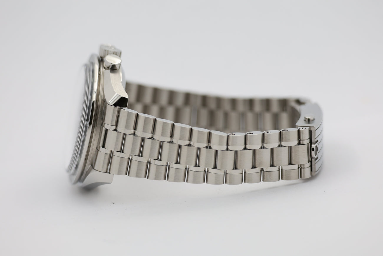 Omega Speedmaster Professional Moonwatch Herrenuhr 42mm 31030425001002 - Detailansicht 3