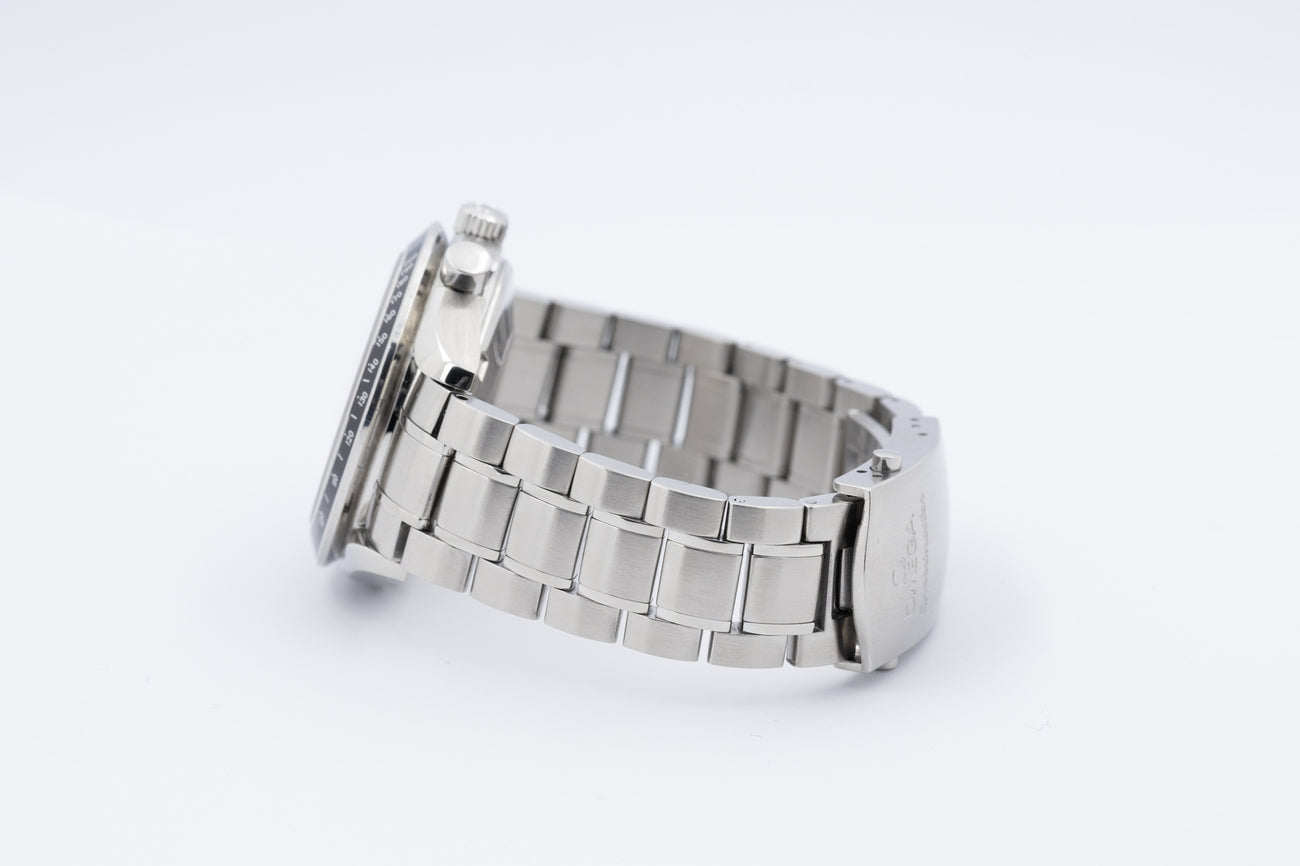 Omega Speedmaster Date 40mm Automatik 32105100 - Detailansicht 5