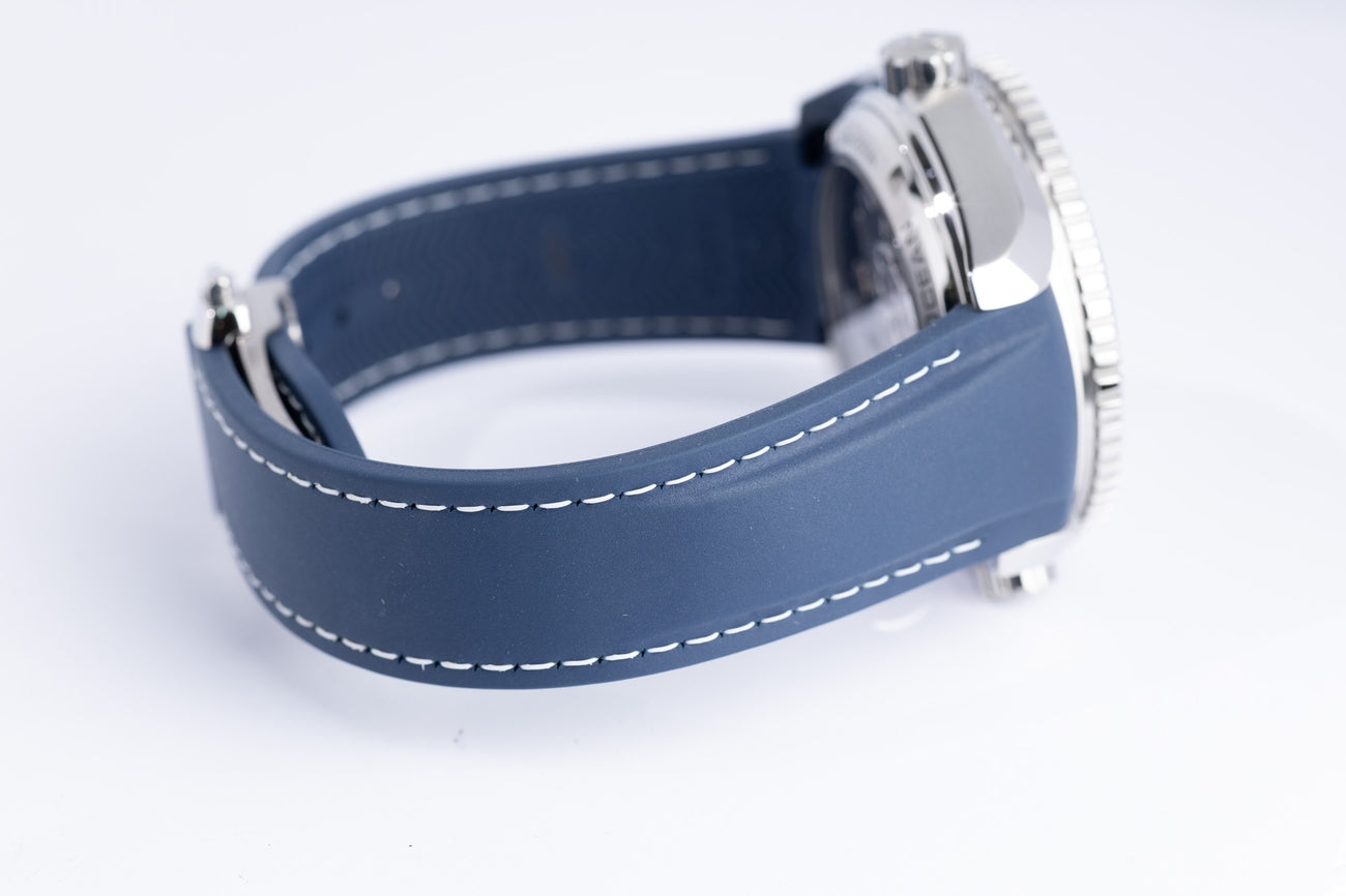 Omega Seamaster Planet Ocean GMT "Goodplanet Foundation" 232.32.44.22.03.001 - Detailansicht 6