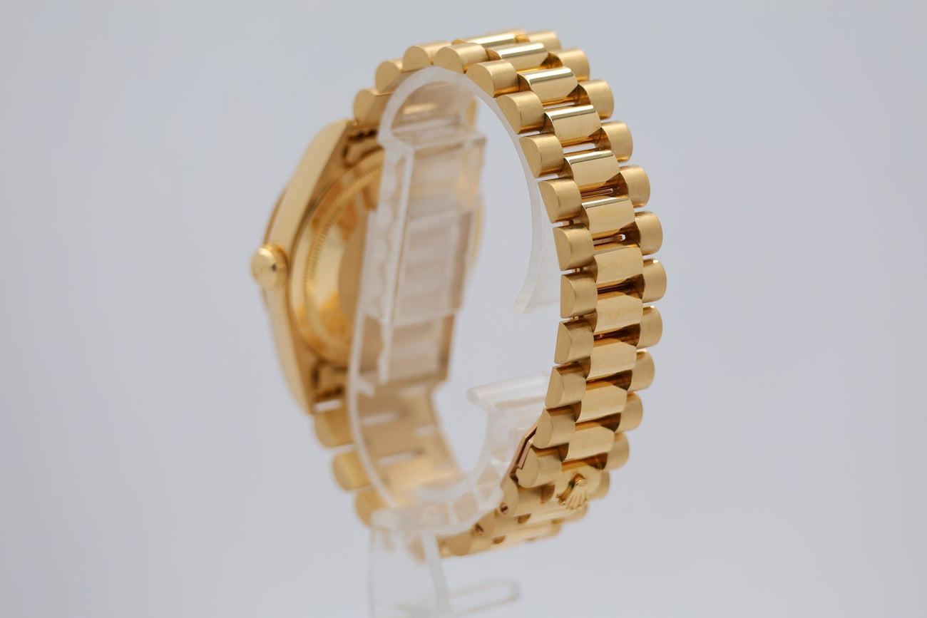 Rolex Day-Date 36 President 18K Gelbgold Automatik 18238 - Detailansicht 2