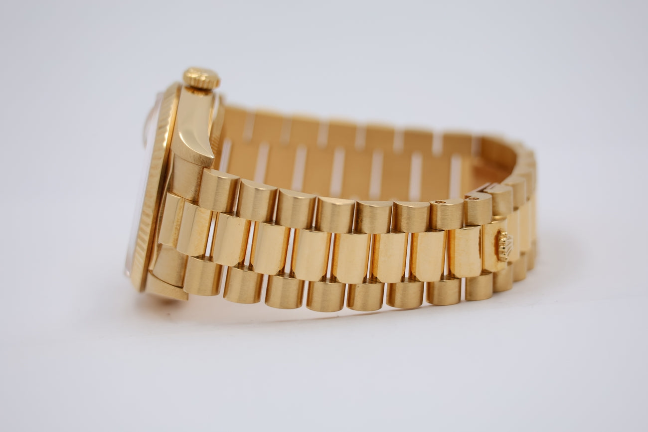 Rolex Day-Date 36 President 18K Gelbgold Automatik 18238 - Detailansicht 3