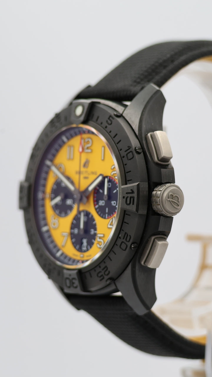 Breitling Avenger B01 Chronograph 44 Night Mission SB0147 - Detailansicht 7