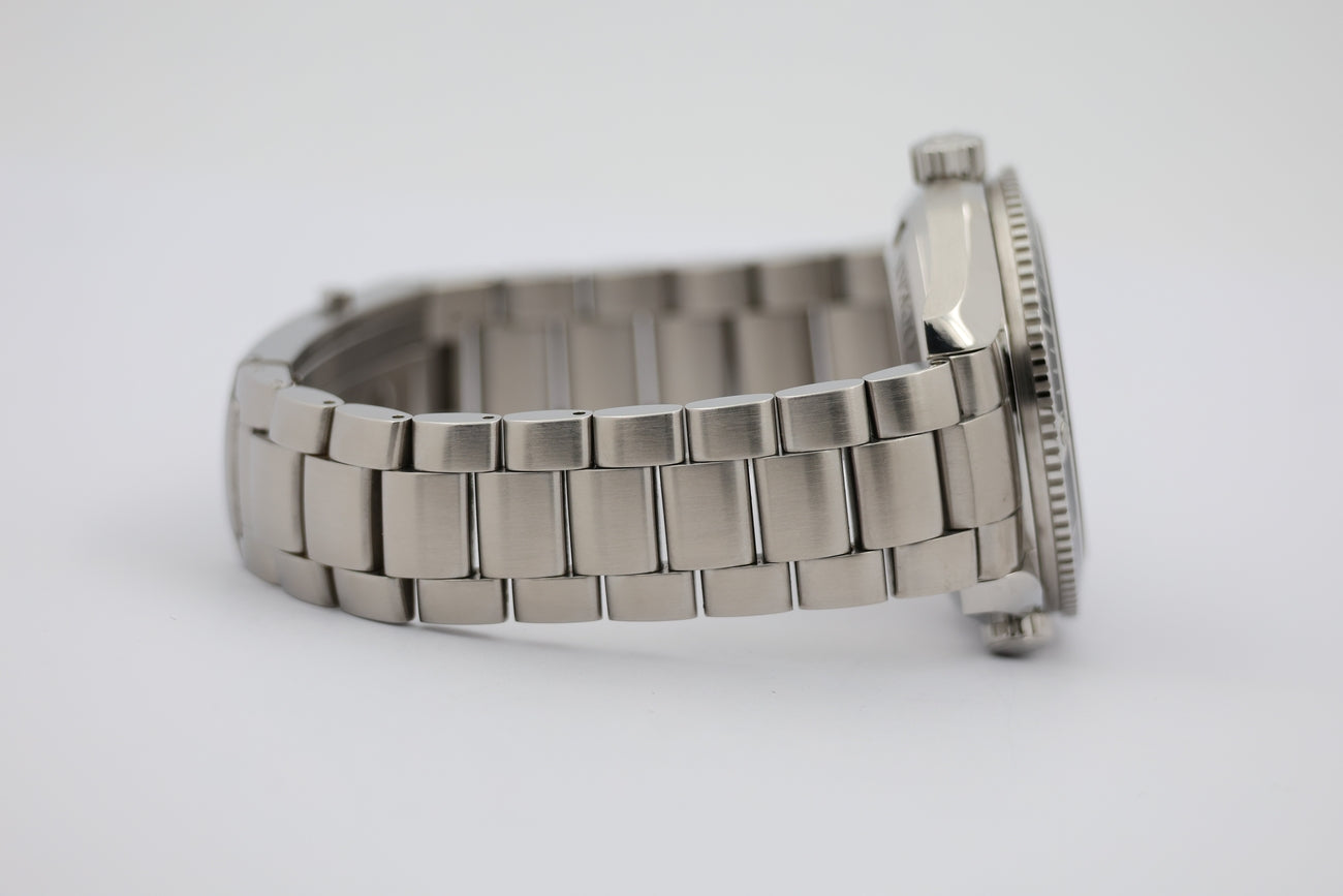 Omega Seamaster Planet Ocean Automatik Herrenuhr 22015100 - Detailansicht 5