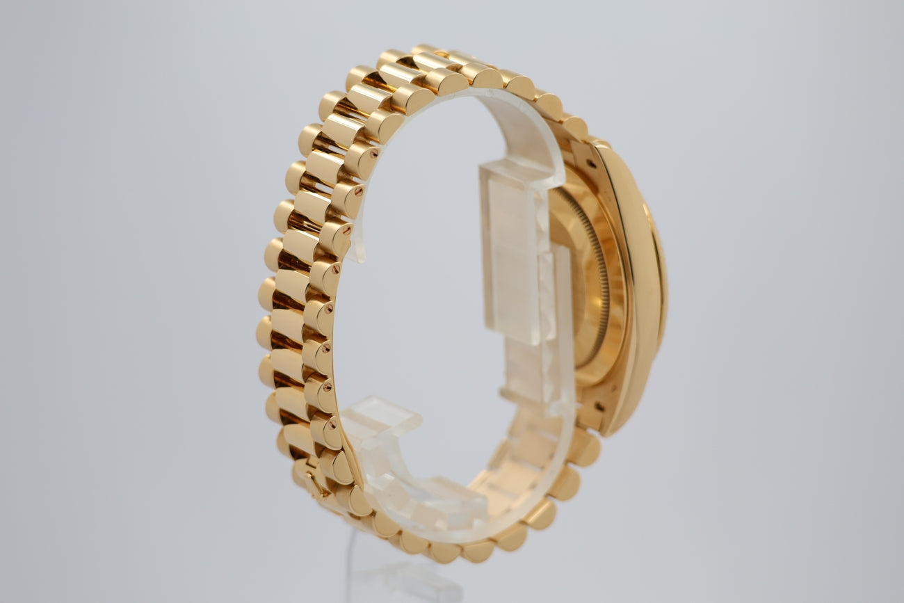 Rolex Day-Date 40 Gelbgold Baguette Dial Automatik LC100 228238 - Detailansicht 1