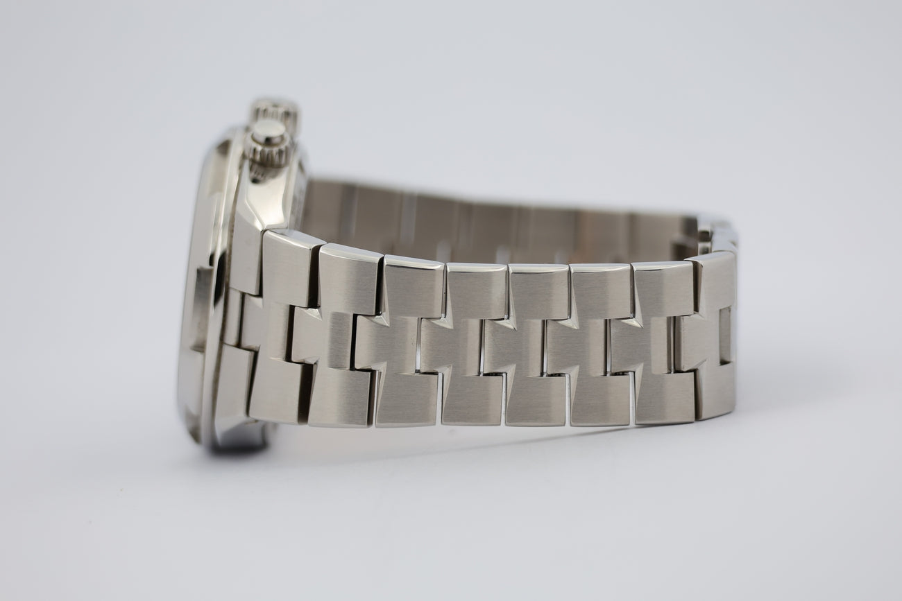 Vacheron Constantin Overseas Dual Time 41mm 7900V - Detailansicht 3