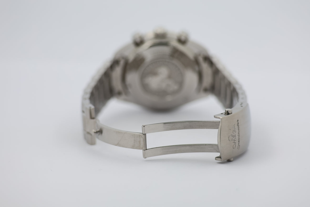 Omega Speedmaster Date 40mm Automatik 32105000 - Detailansicht 6