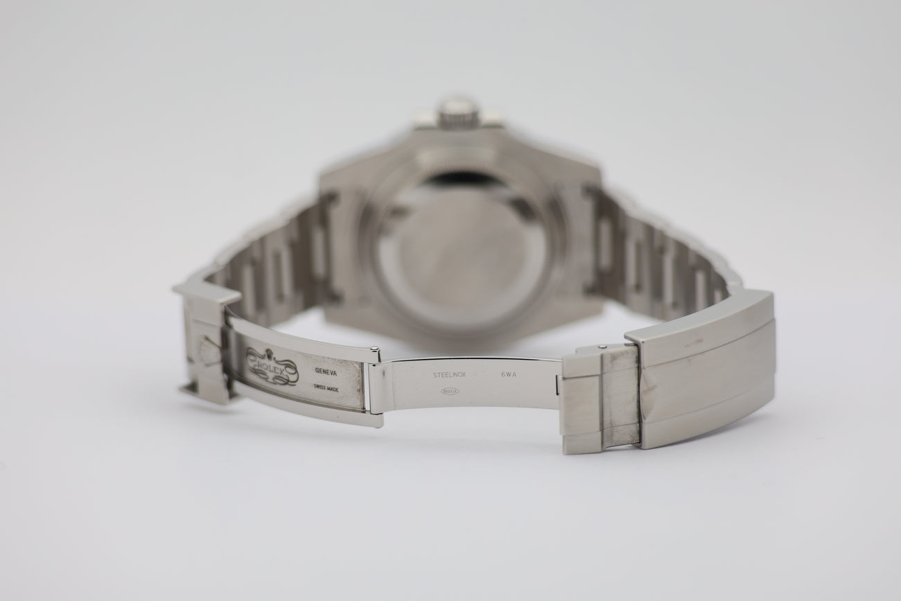 Rolex Submariner Date "Hulk" Automatik Herrenuhr 116610LV - Detailansicht 7