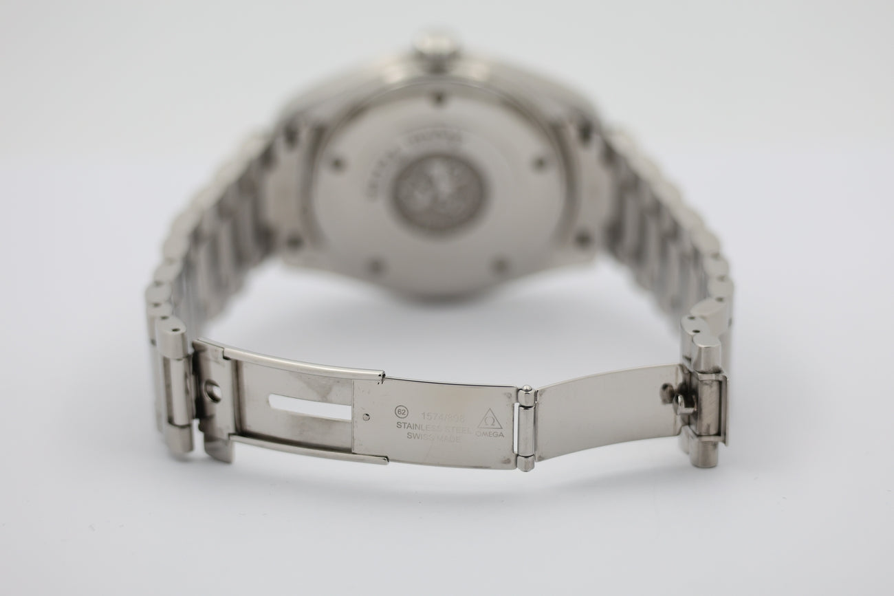 Omega Seamaster Aqua Terra 39mm Automatik 25033000 - Detail view 6
