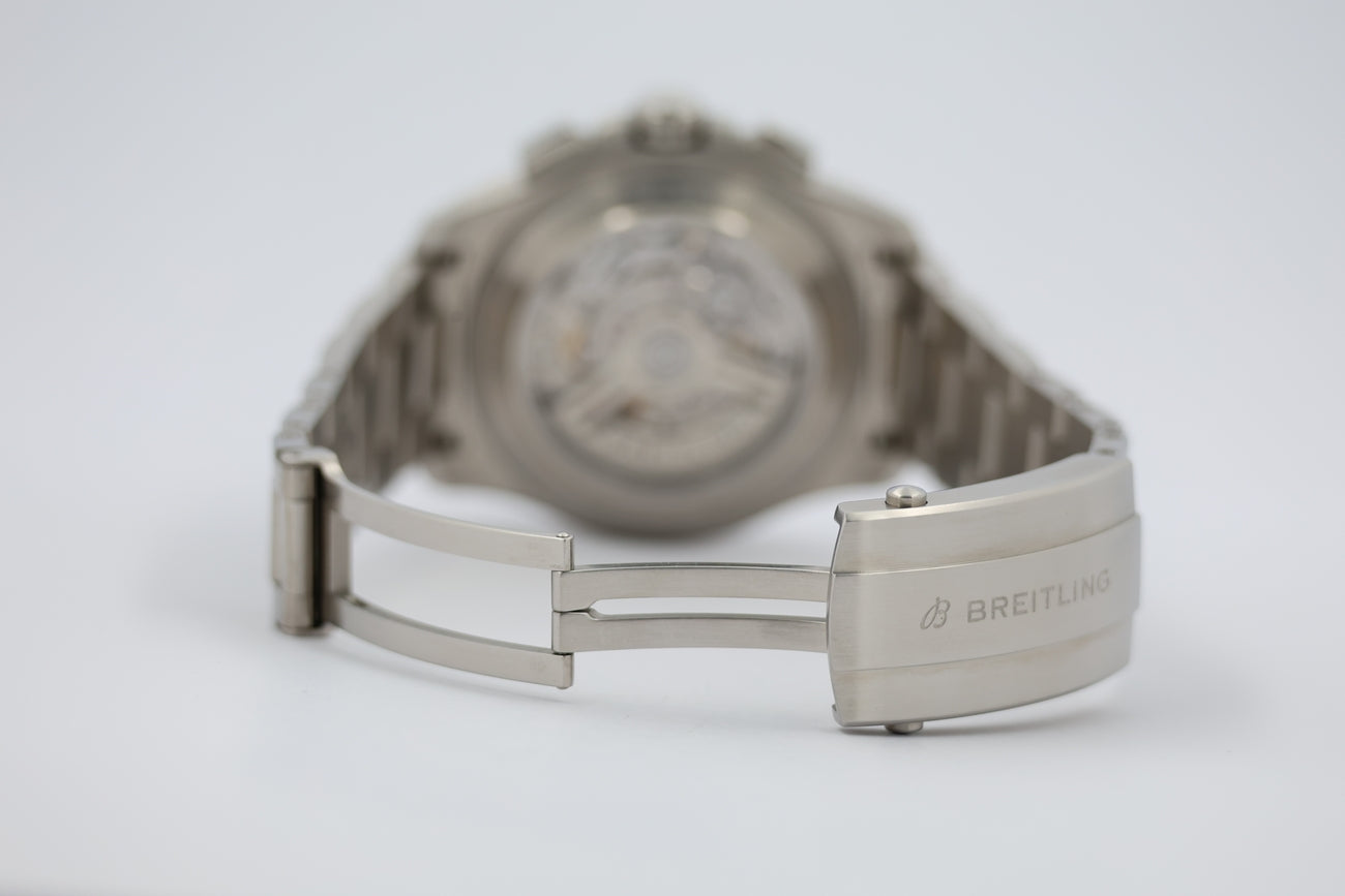 Breitling Avenger B01 Chronograph 44mm Automatik AB0147 - Detailansicht 6