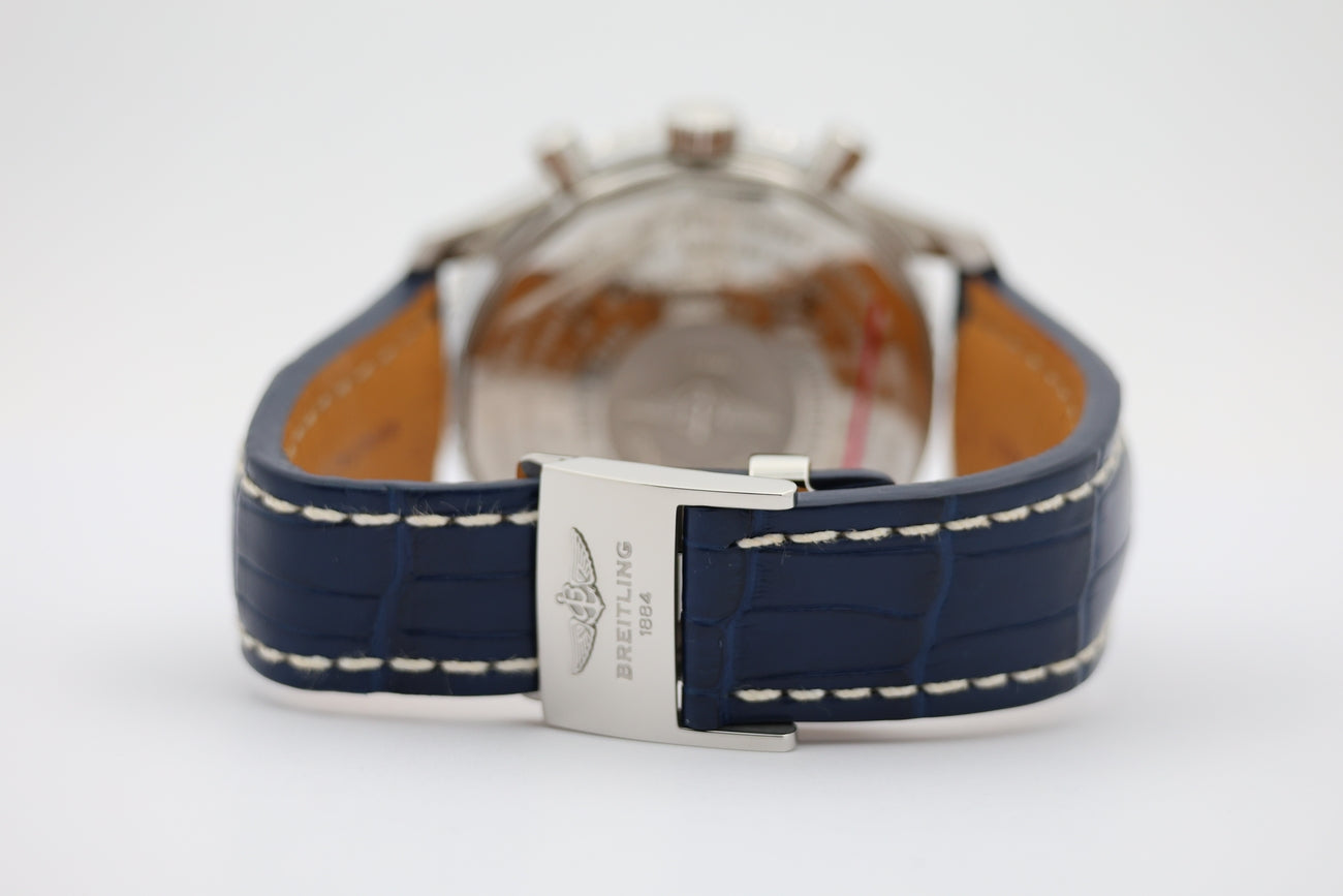 Breitling Navitimer World GMT 46mm Automatik Herrenuhr A24322 - Detail view 5