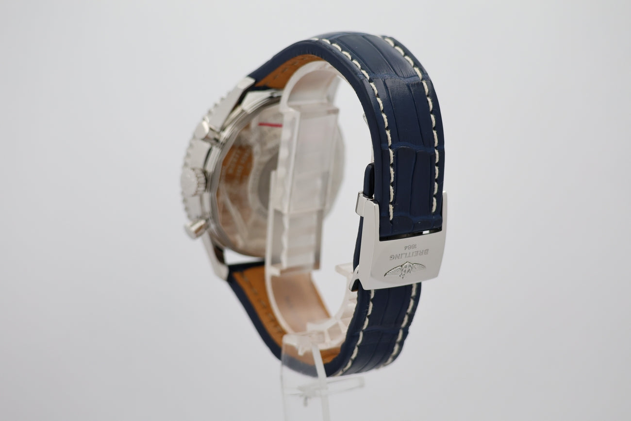 Breitling Navitimer World GMT 46mm Automatik Herrenuhr A24322 - Detail view 2