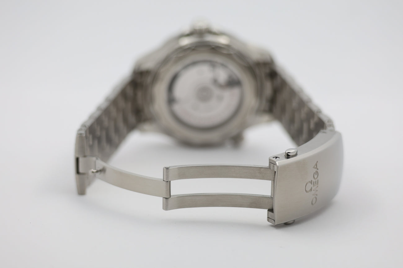 Omega Seamaster Diver 300m 42mm Automatik Herrenuhr 21030422001001 - Detailansicht 6