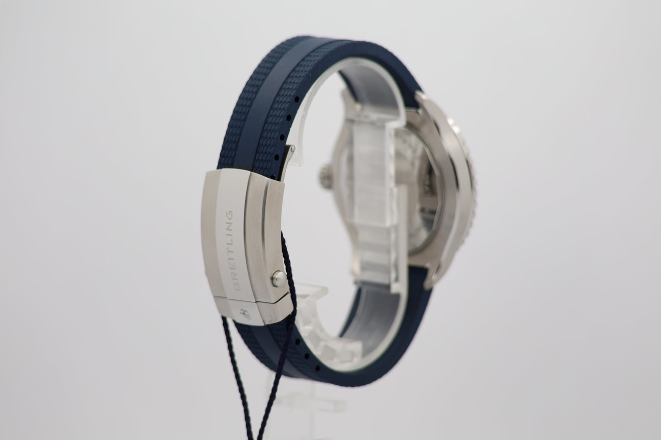 Breitling Superocean Automatik 44mm A17376 - Detail view 1