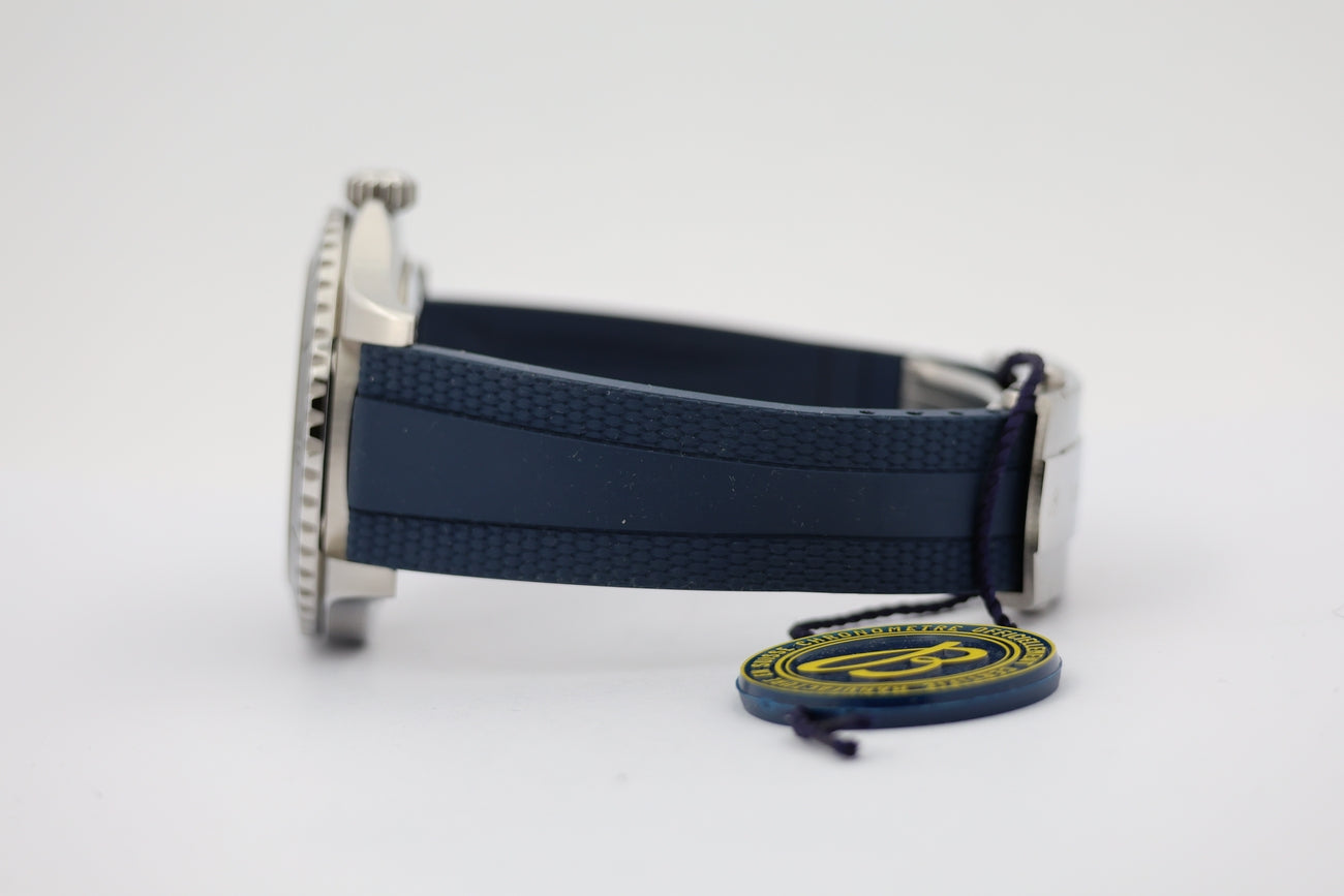 Breitling Superocean Automatik 44mm A17376 - Detail view 3