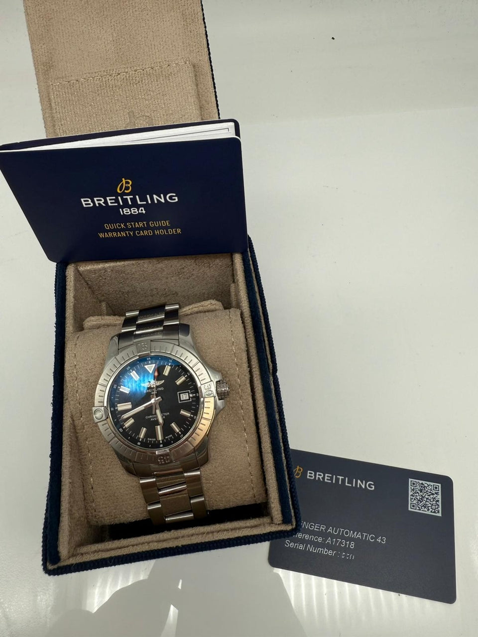 Breitling Avenger Automatik Herrenuhr 43mm A17318 - Papiere und oder Lieferumfang