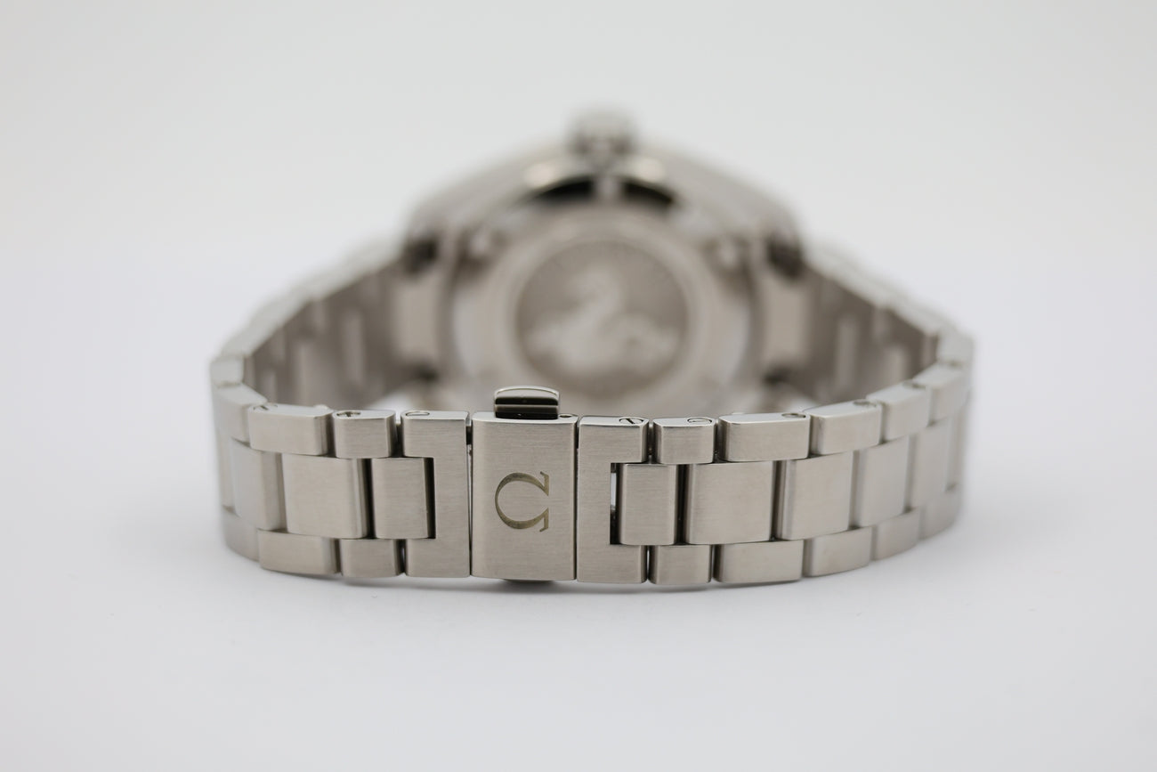 Omega Seamaster Aqua Terra Quarz 30mm 23110306106001 - Detailansicht 5