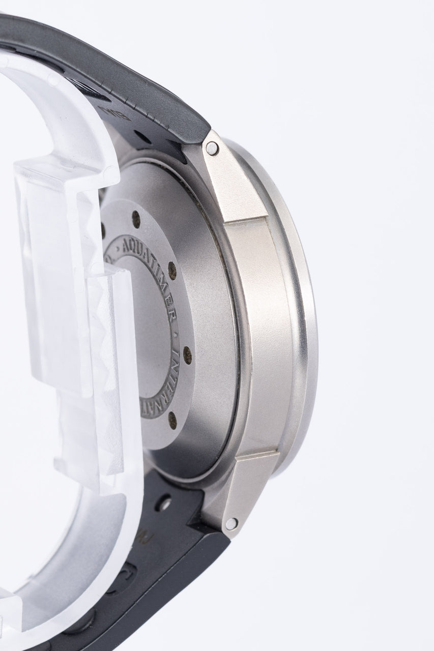 IWC Aquatimer Automatik 42mm Herrenuhr IW353804 - Detailansicht 4