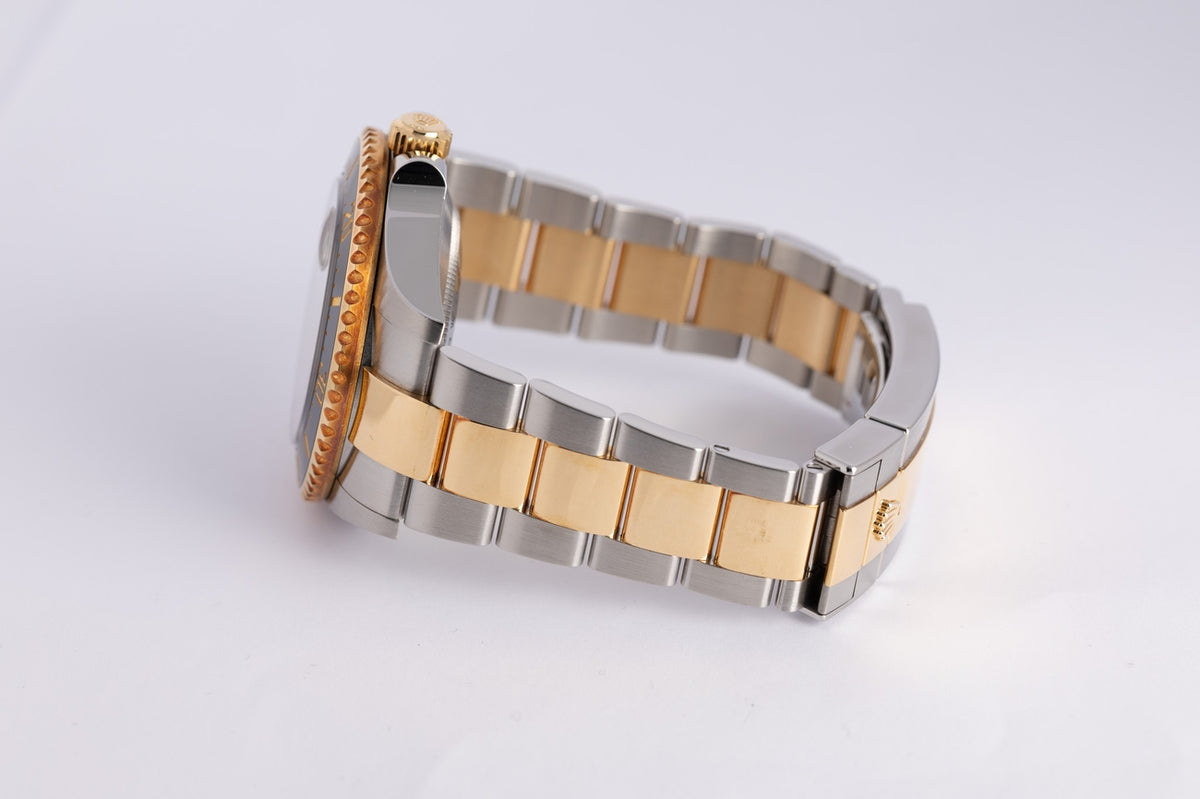 Rolex Sea-Dweller Stahl/Gold Schwarz None 126603 - Detailansicht 5