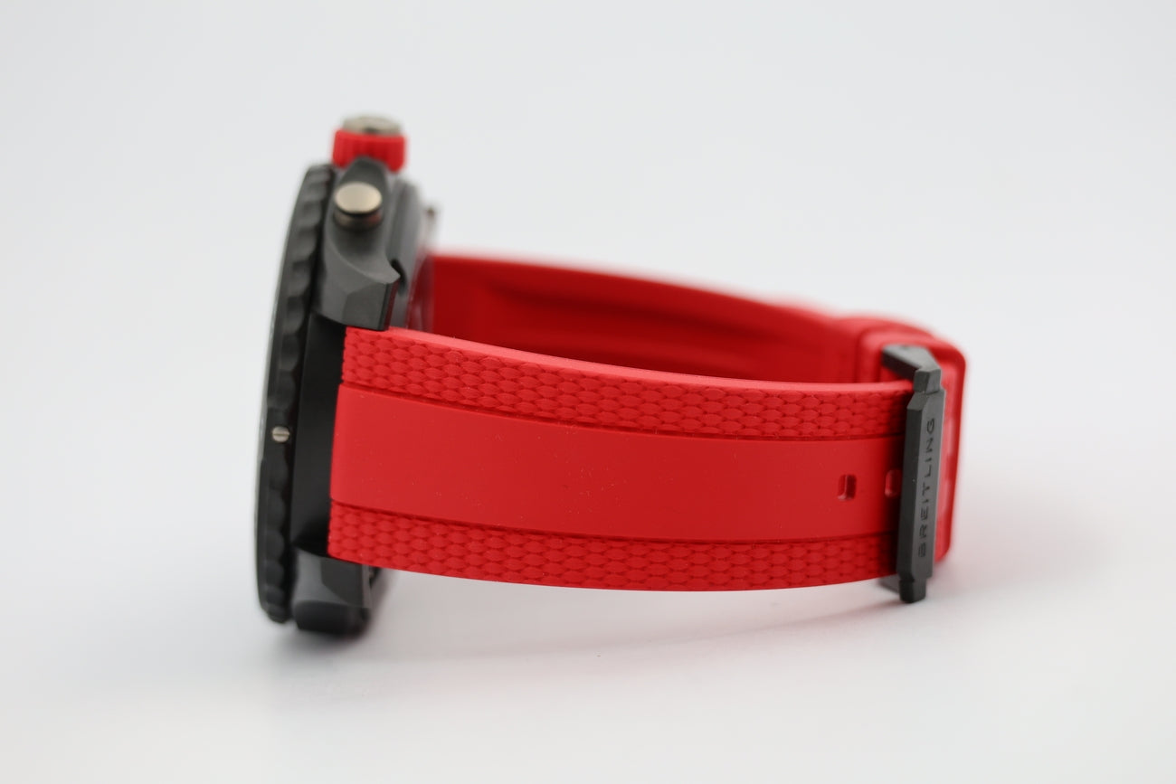 Breitling Endurance Pro 44mm Quarz X82310 - Detailansicht 5