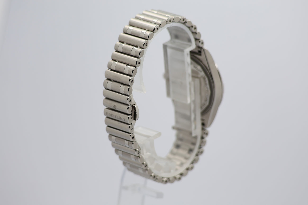 Breitling Chronomat 32mm Quarz Damenuhr Factory A77310 - Detailansicht 1