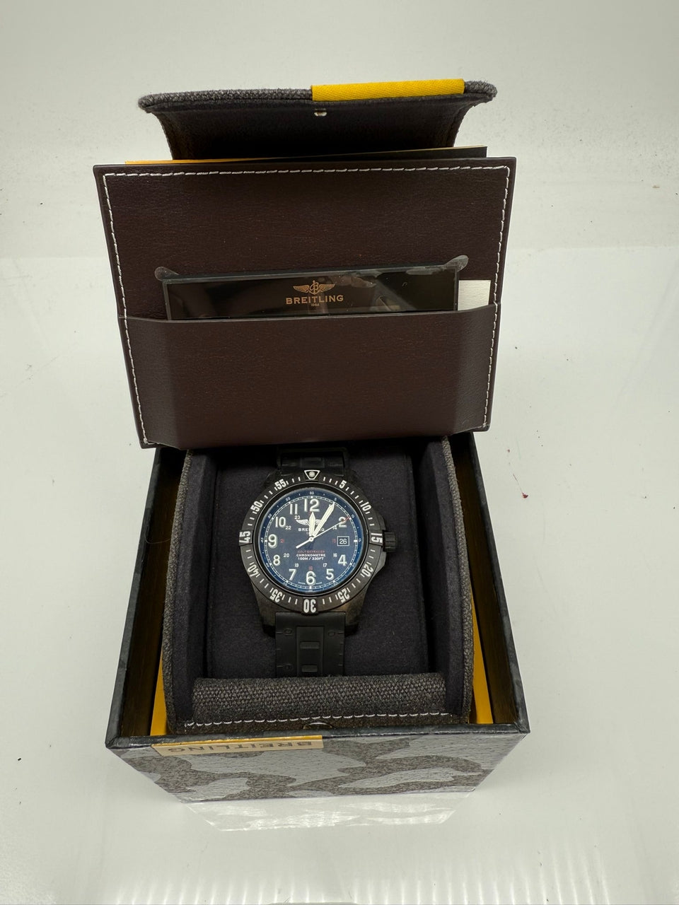 Breitling Colt Skyracer 45mm Quarz X74320E4 - Papiere und oder Lieferumfang